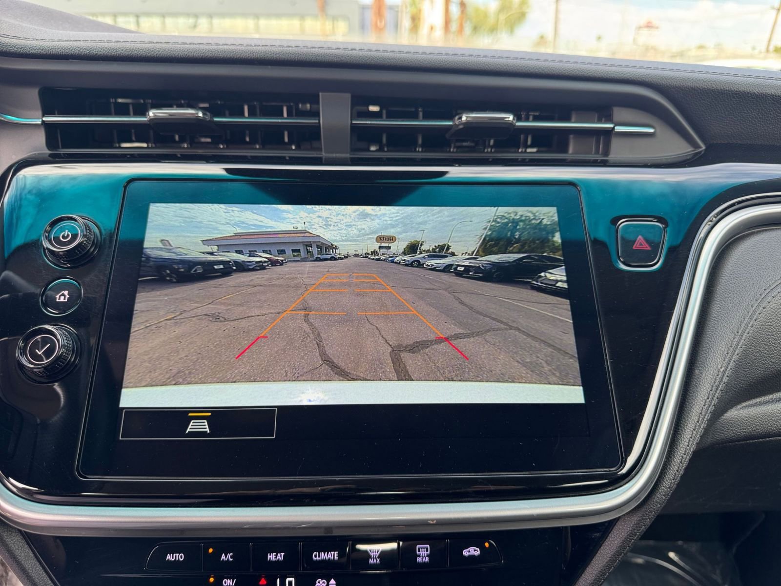 Thumbnail: 2023 Chevrolet Bolt EV - 17