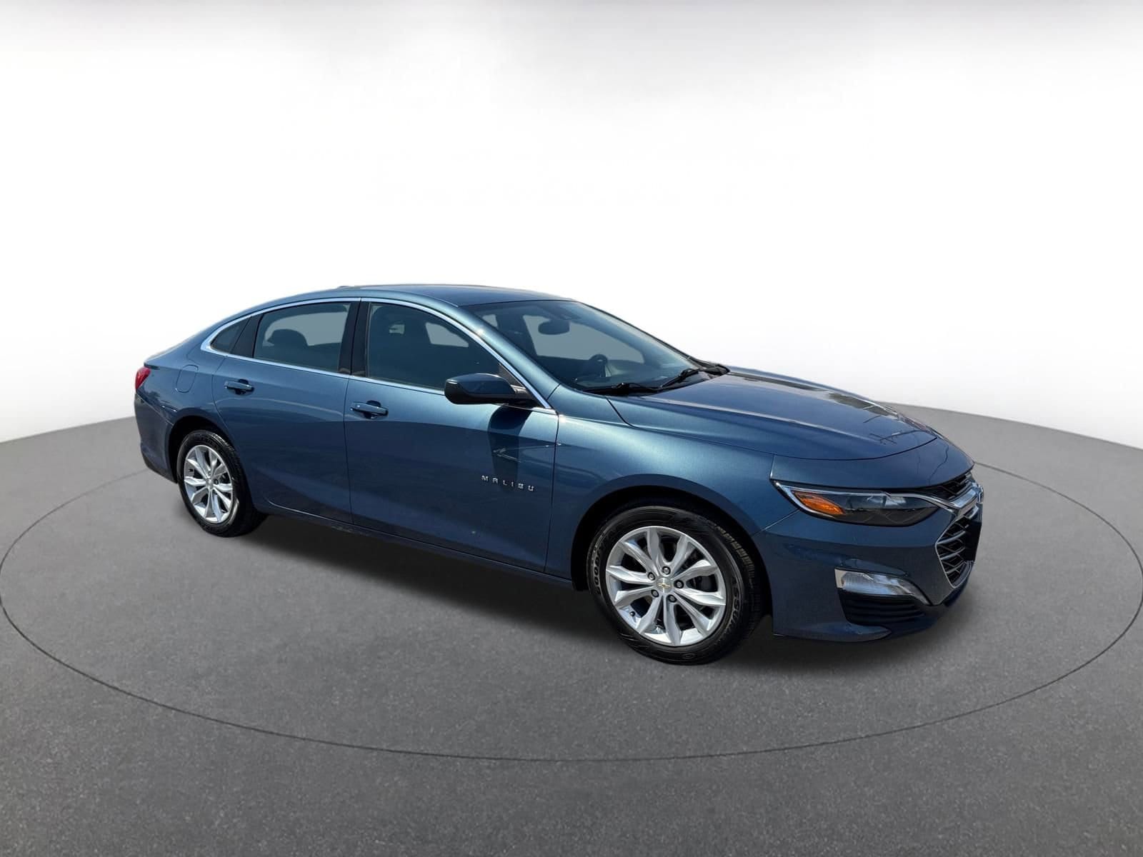 Thumbnail: 2024 Chevrolet Malibu - 1
