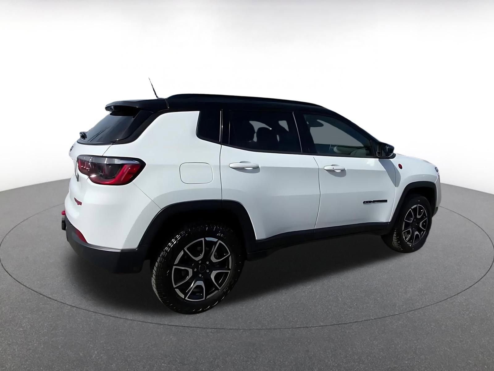 Thumbnail: 2025 Jeep Compass - 15