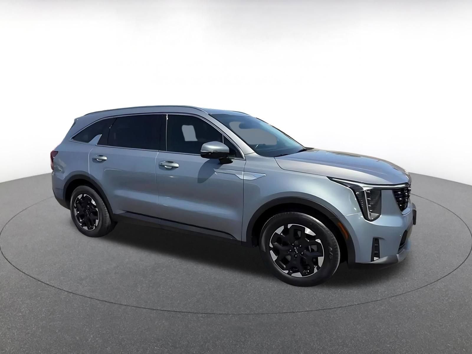 Thumbnail: 2024 Kia Sorento - 2