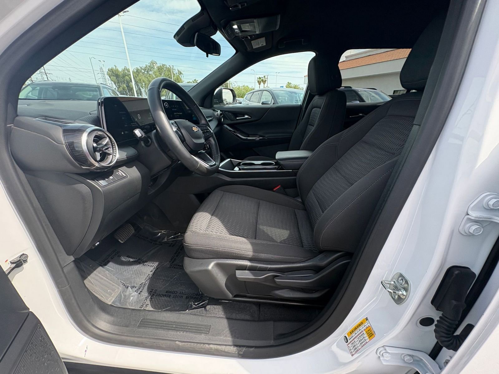 Thumbnail: 2025 Chevrolet Equinox - 28