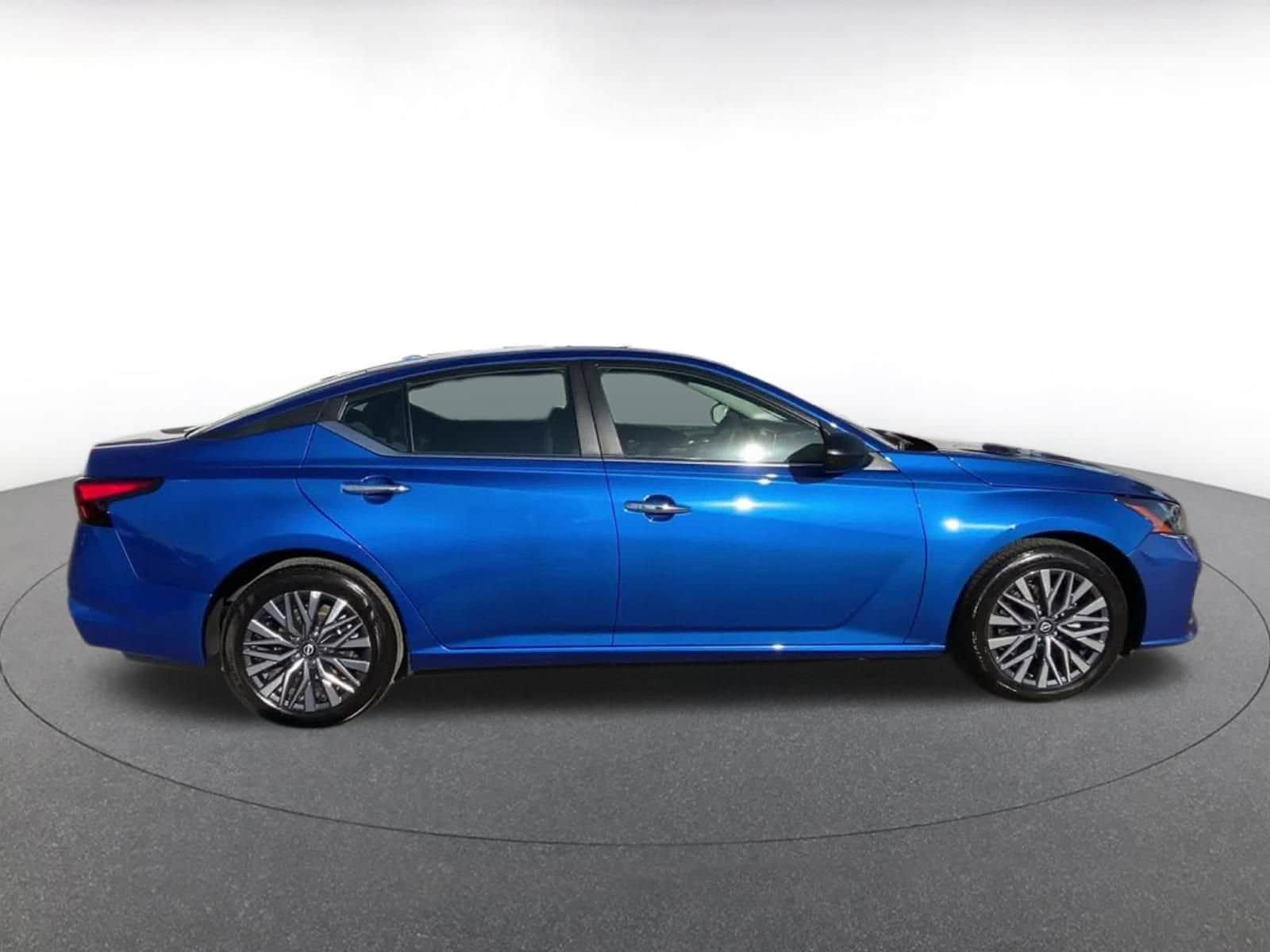 Thumbnail: 2025 Nissan Altima - 16