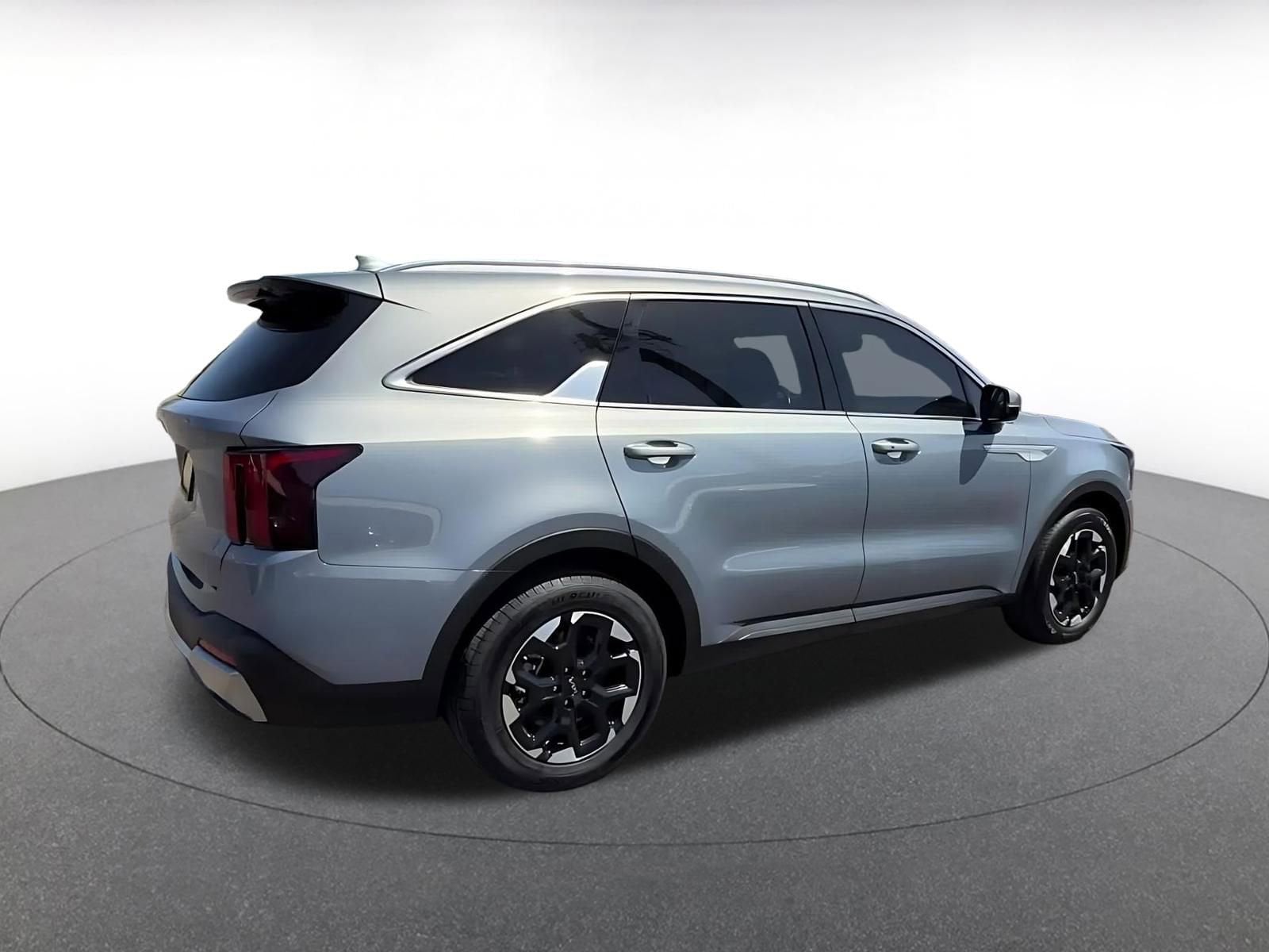 Thumbnail: 2024 Kia Sorento - 14