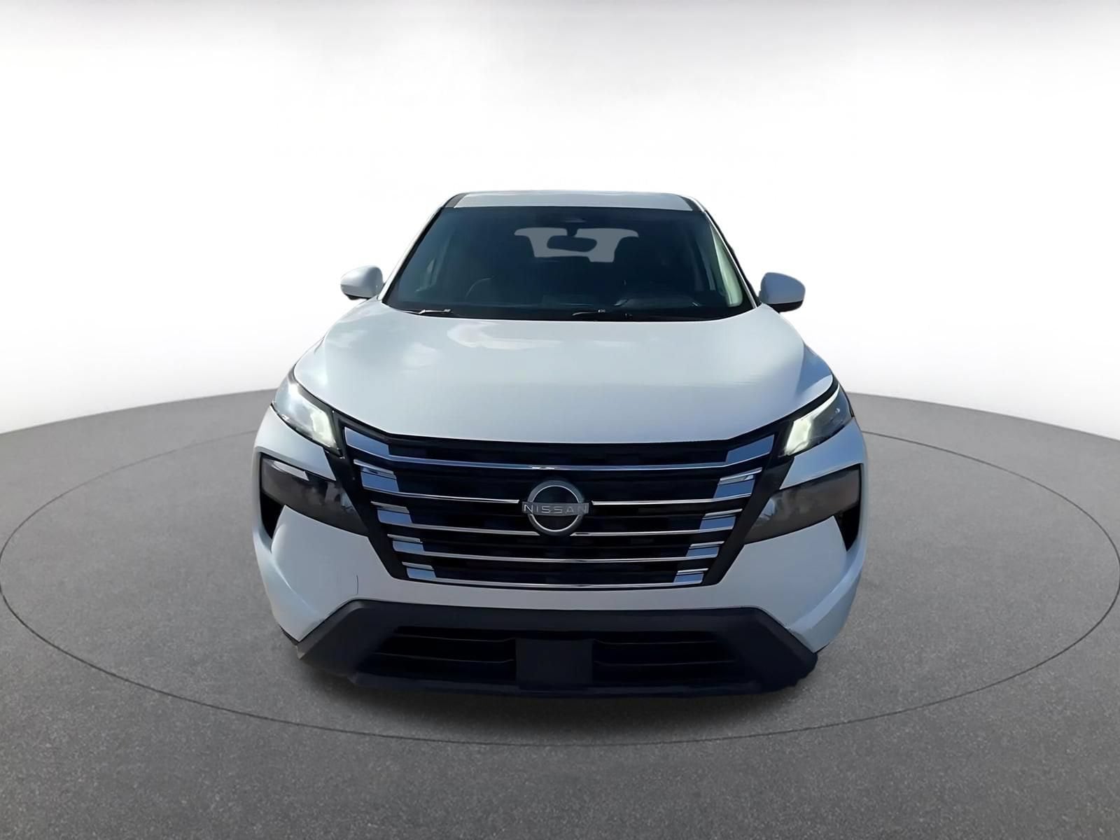 Thumbnail: 2025 Nissan Rogue - 4