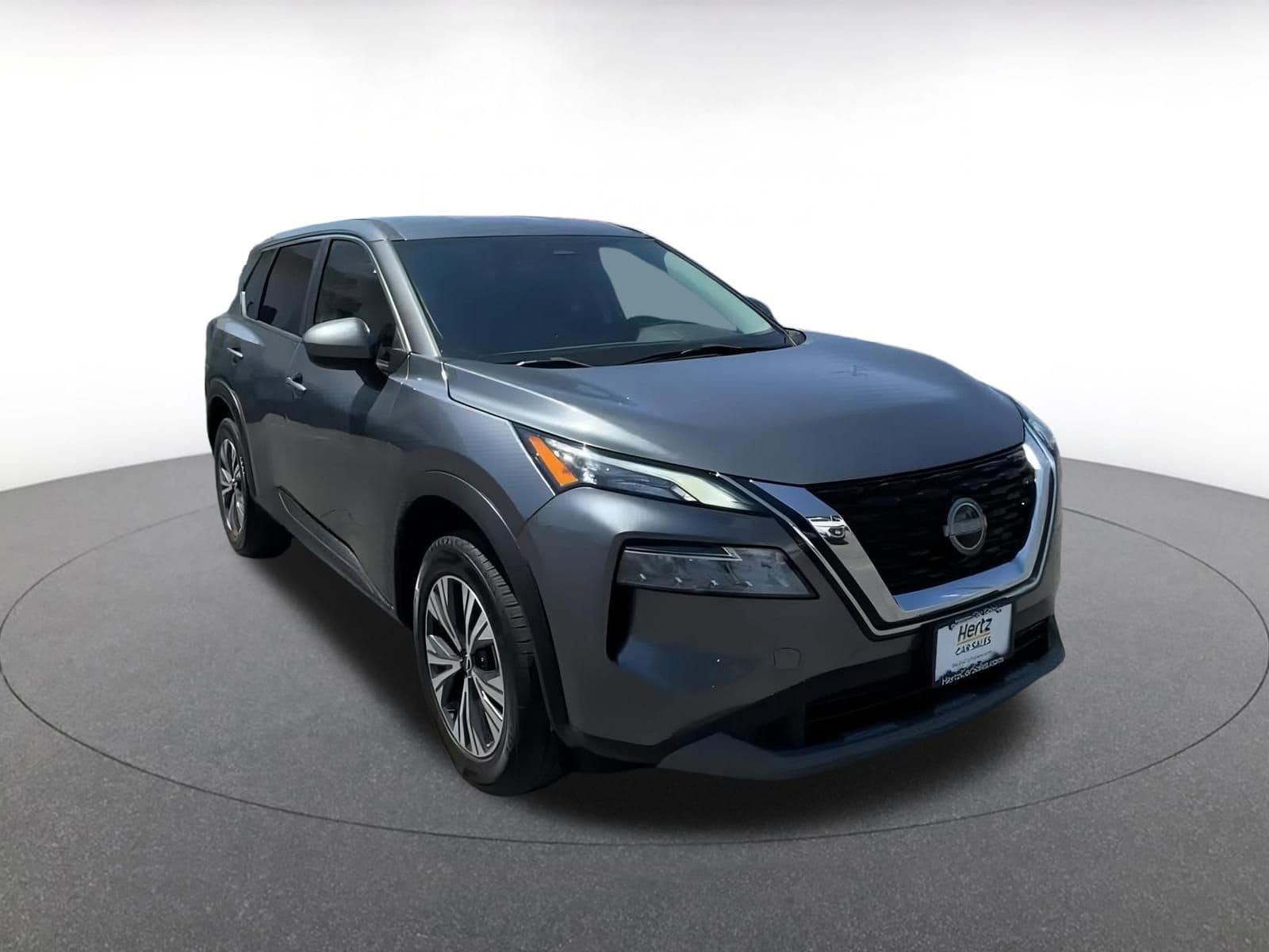 2023 Nissan Rogue SV 3
