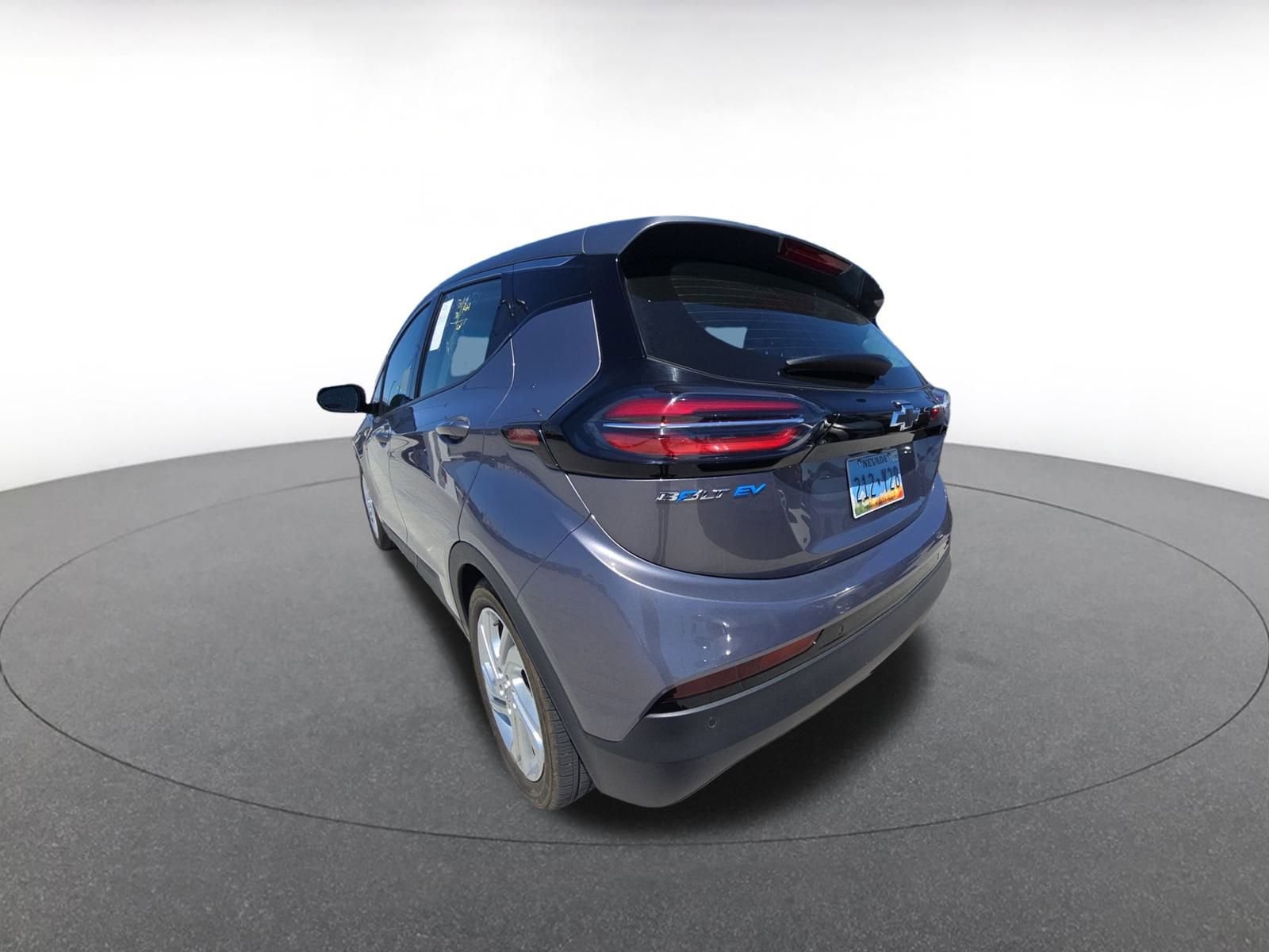 Thumbnail: 2023 Chevrolet Bolt EV - 6