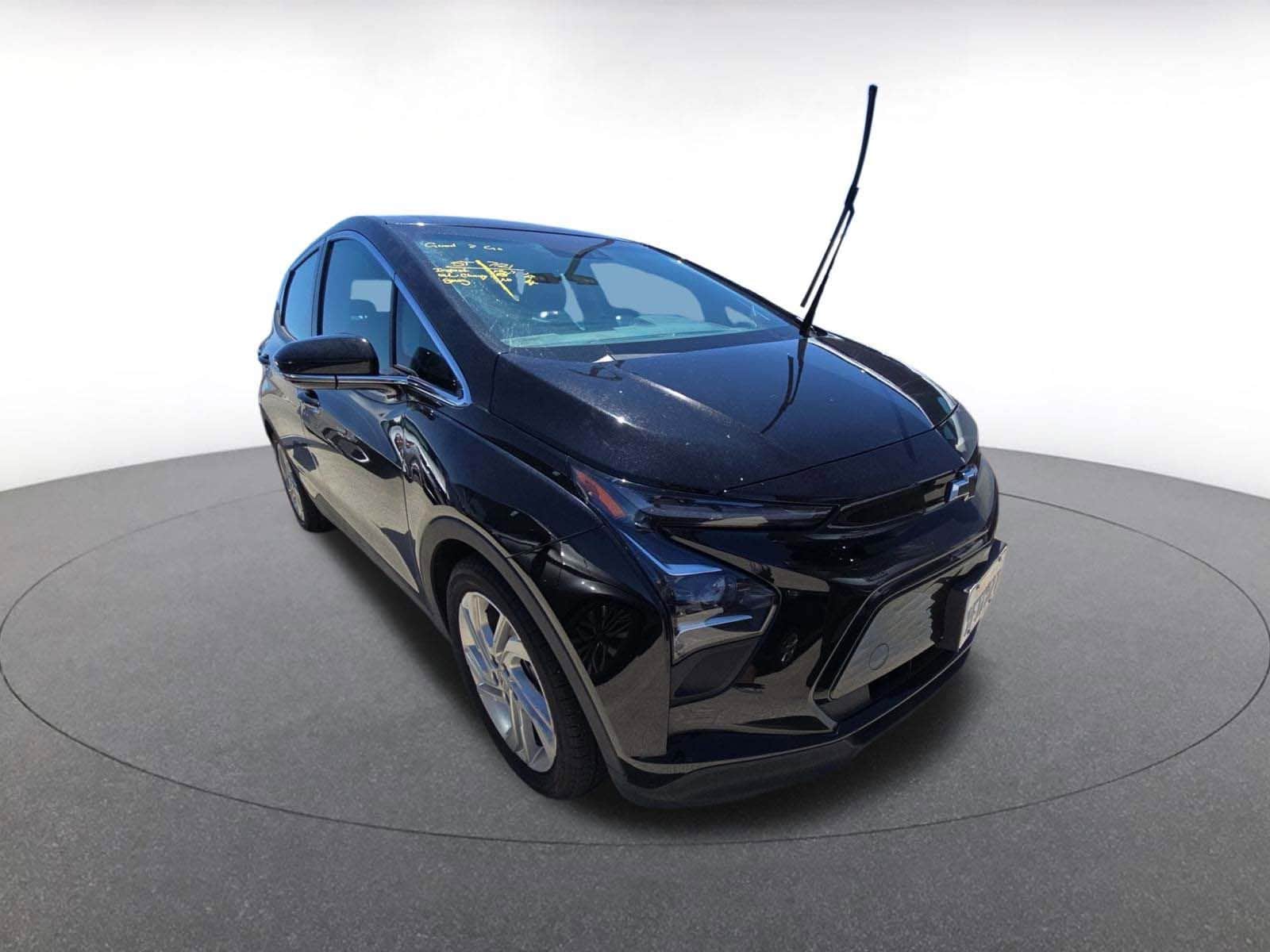Thumbnail: 2023 Chevrolet Bolt EV - 1