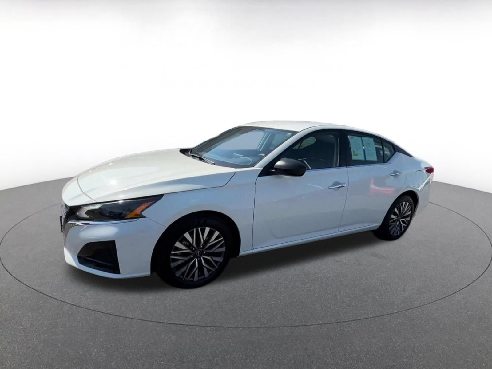 Thumbnail: 2025 Nissan Altima - 7