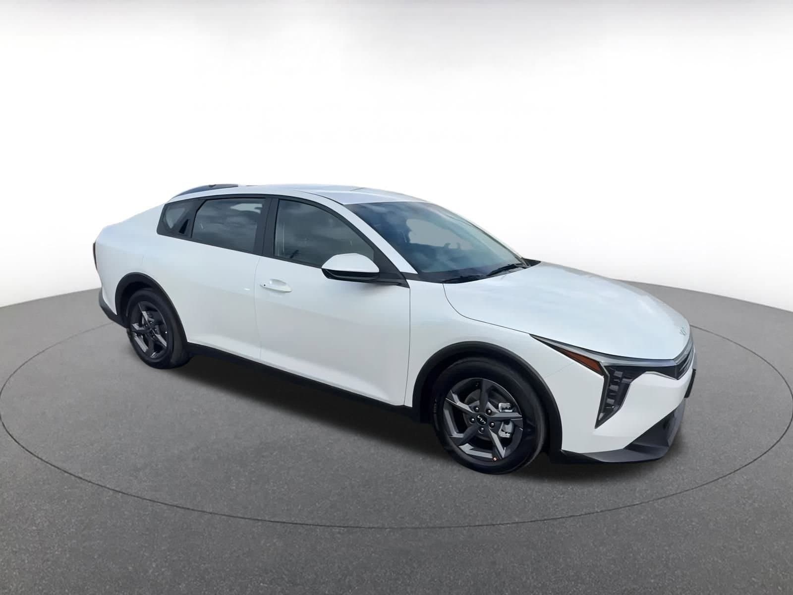 Thumbnail: 2025 Kia K4 - 2