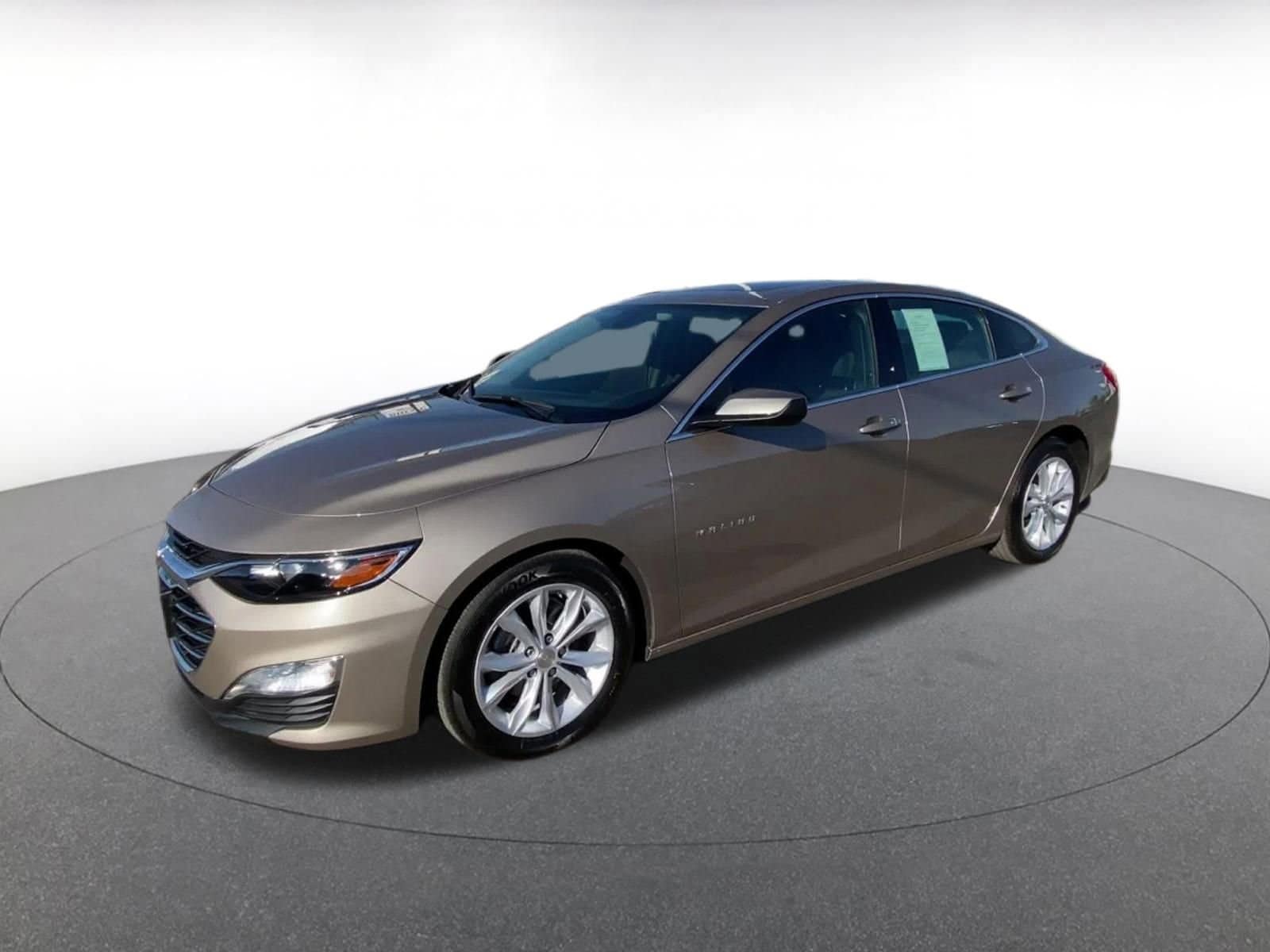 Thumbnail: 2024 Chevrolet Malibu - 8