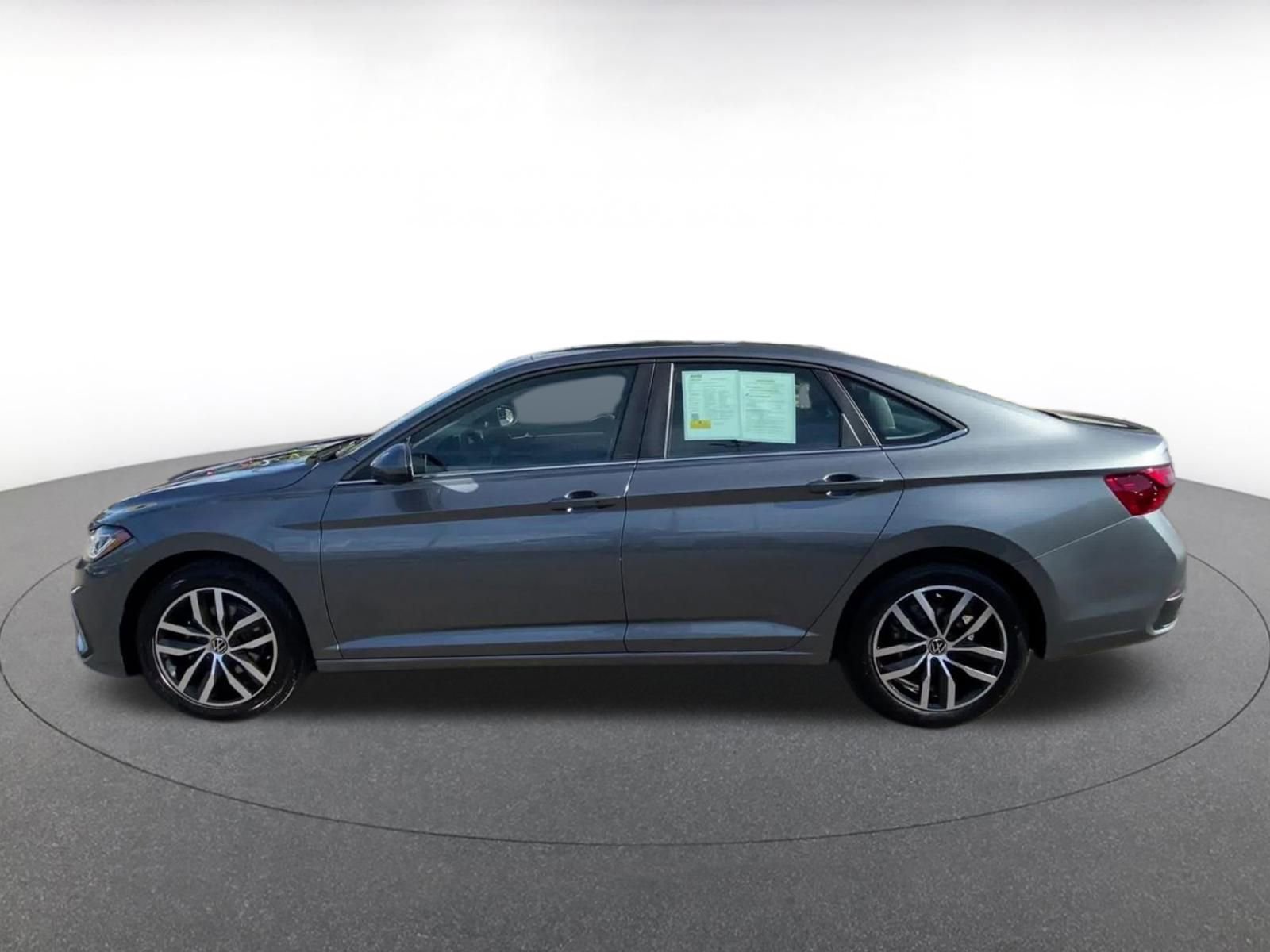 Thumbnail: 2025 Volkswagen Jetta - 9