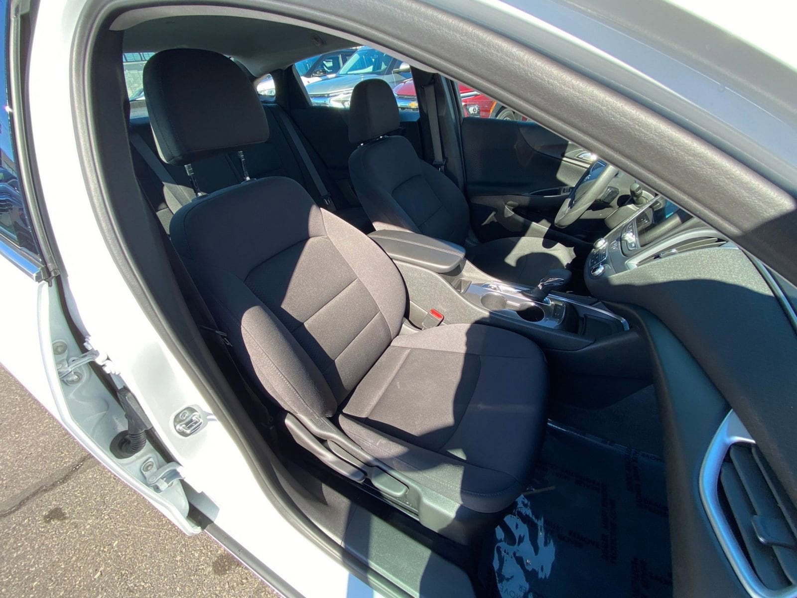 Thumbnail: 2024 Chevrolet Malibu - 28