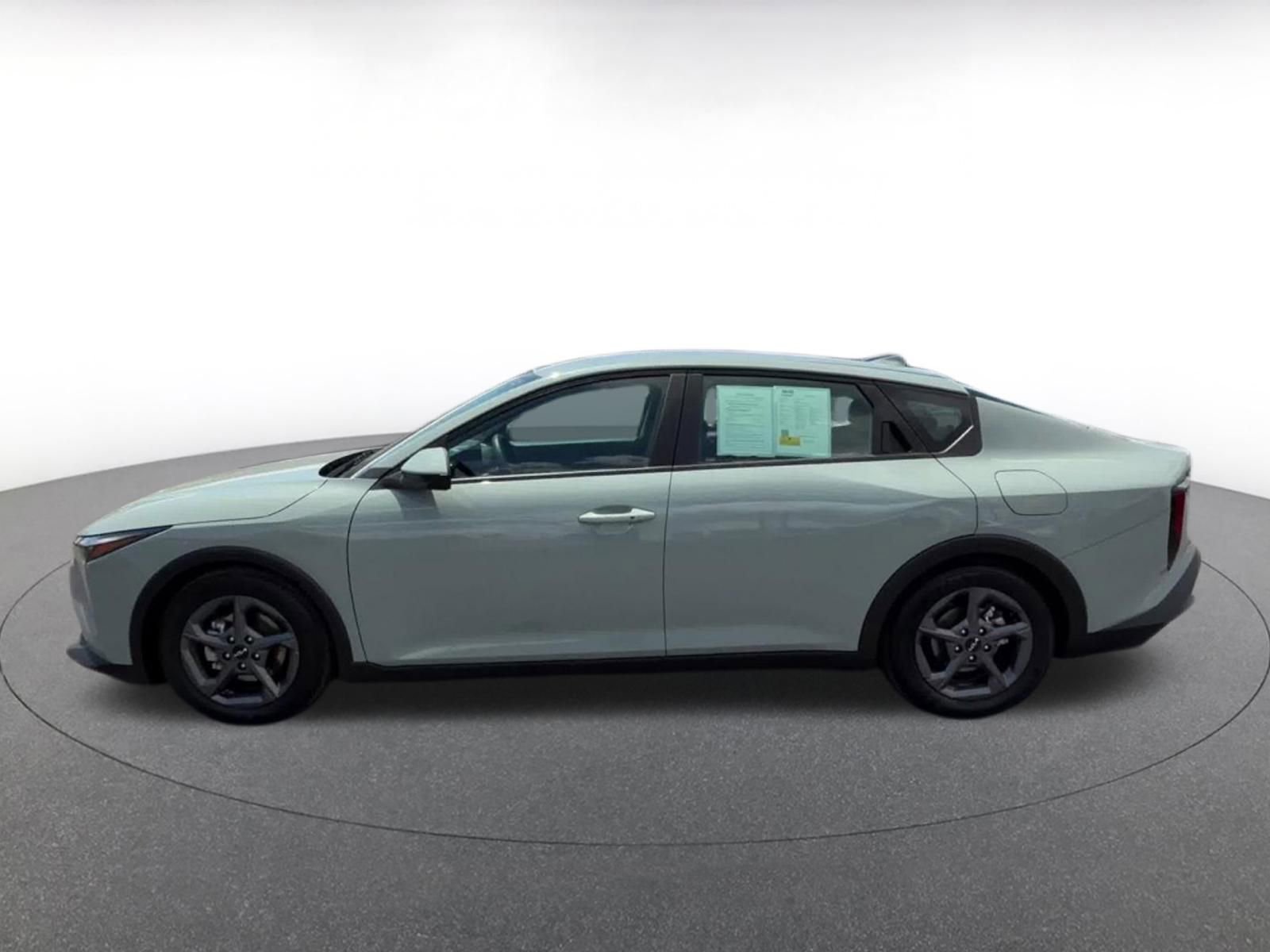 Thumbnail: 2025 Kia K4 - 9