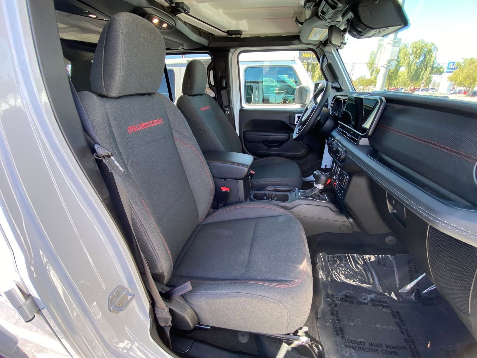 Thumbnail: 2025 Jeep Wrangler - 34