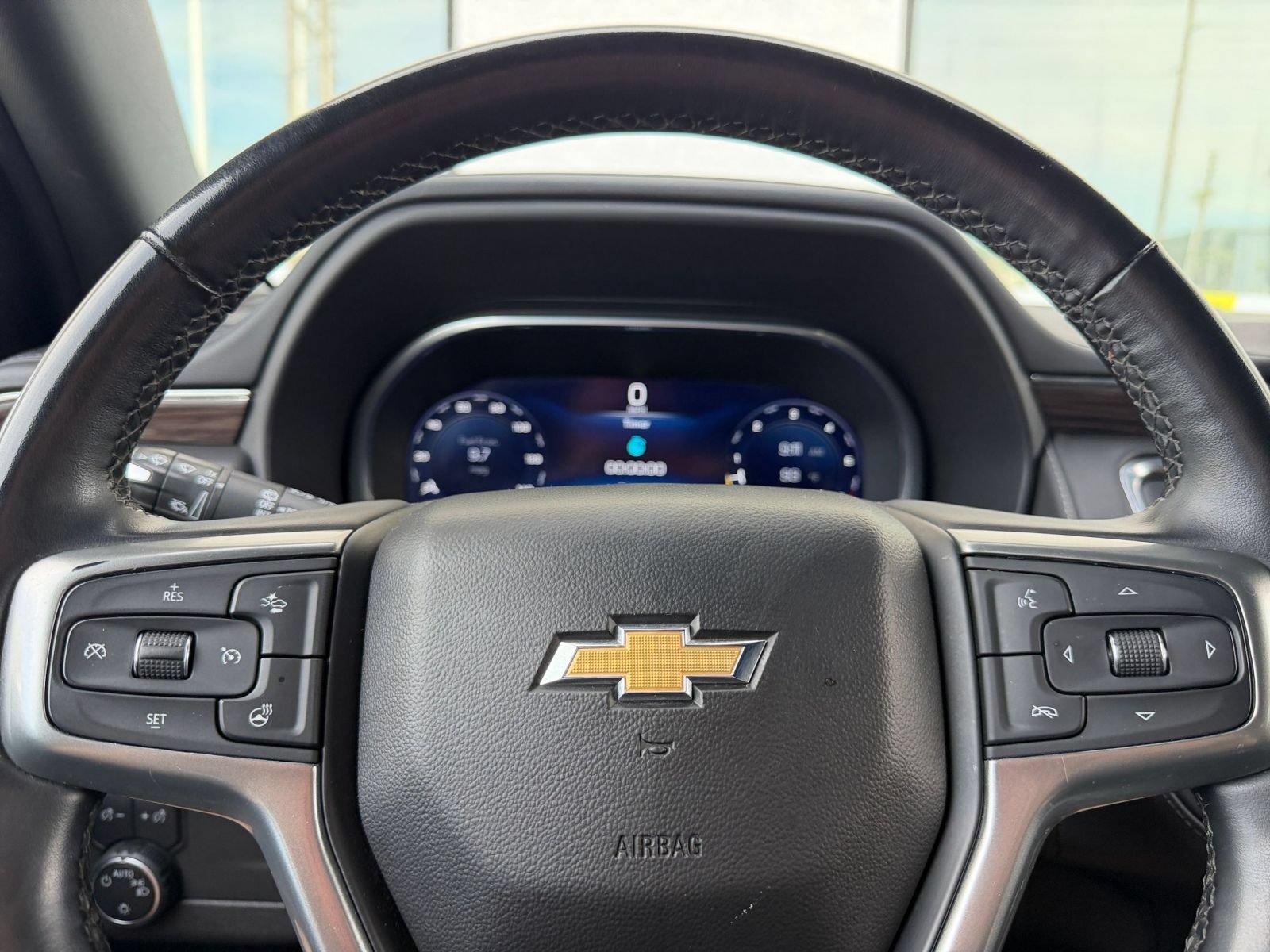 Thumbnail: 2023 Chevrolet Tahoe - 31