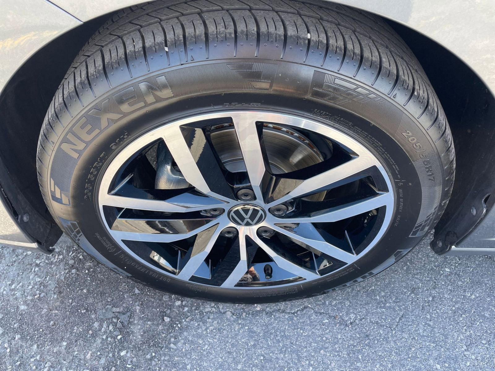 Thumbnail: 2025 Volkswagen Jetta - 30