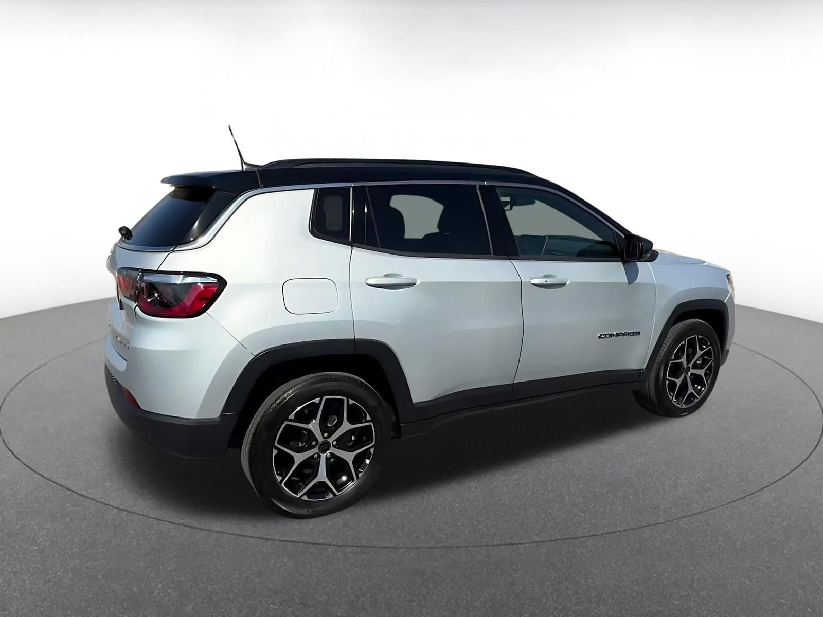 Thumbnail: 2025 Jeep Compass - 14