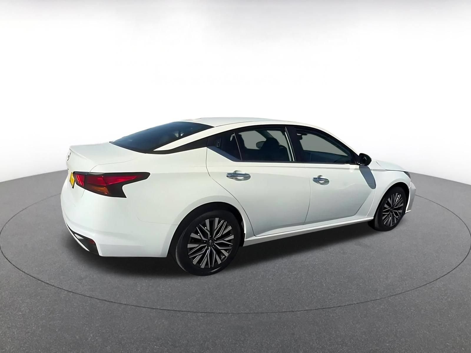 Thumbnail: 2025 Nissan Altima - 15