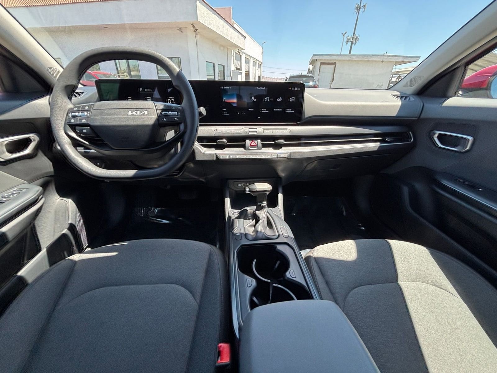 Thumbnail: 2025 Kia K4 - 32
