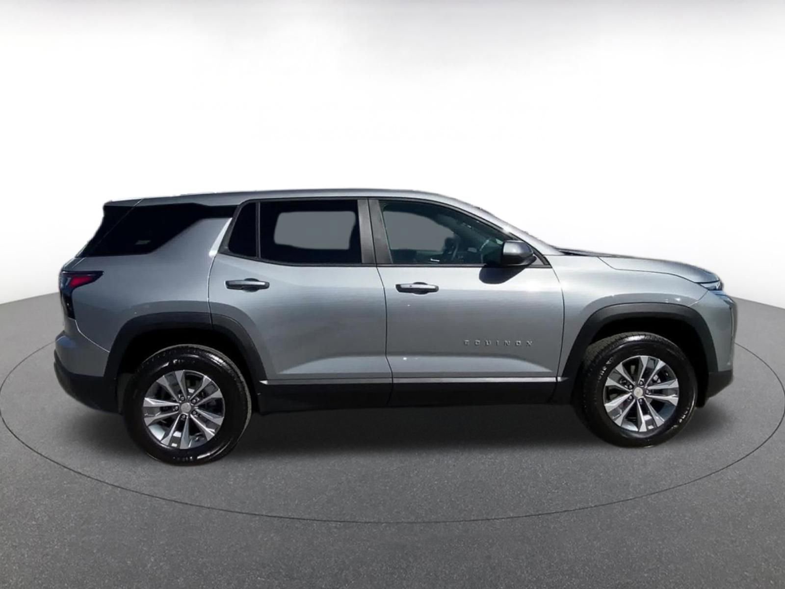 Thumbnail: 2025 Chevrolet Equinox - 16