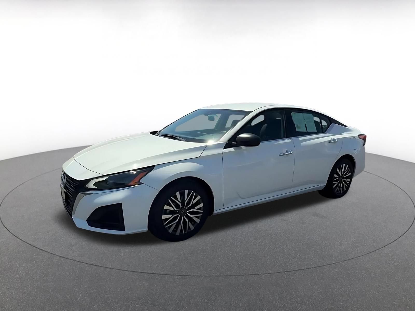 Thumbnail: 2025 Nissan Altima - 6