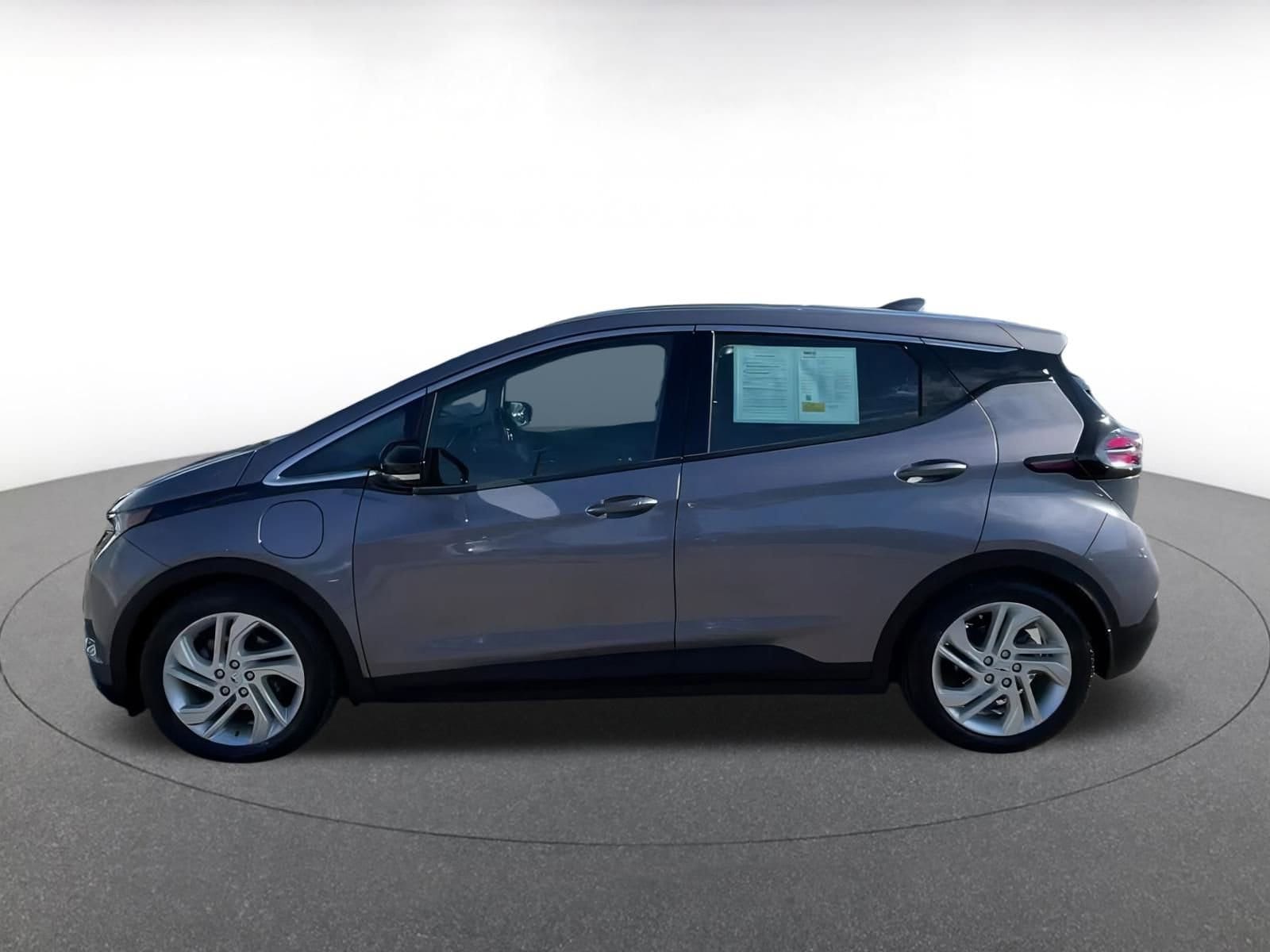 Thumbnail: 2023 Chevrolet Bolt EV - 9