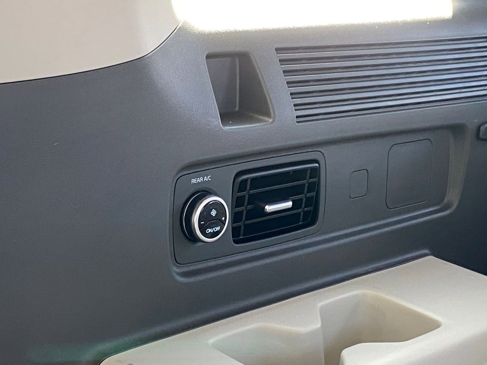 Thumbnail: 2025 Hyundai Santa Fe - 24