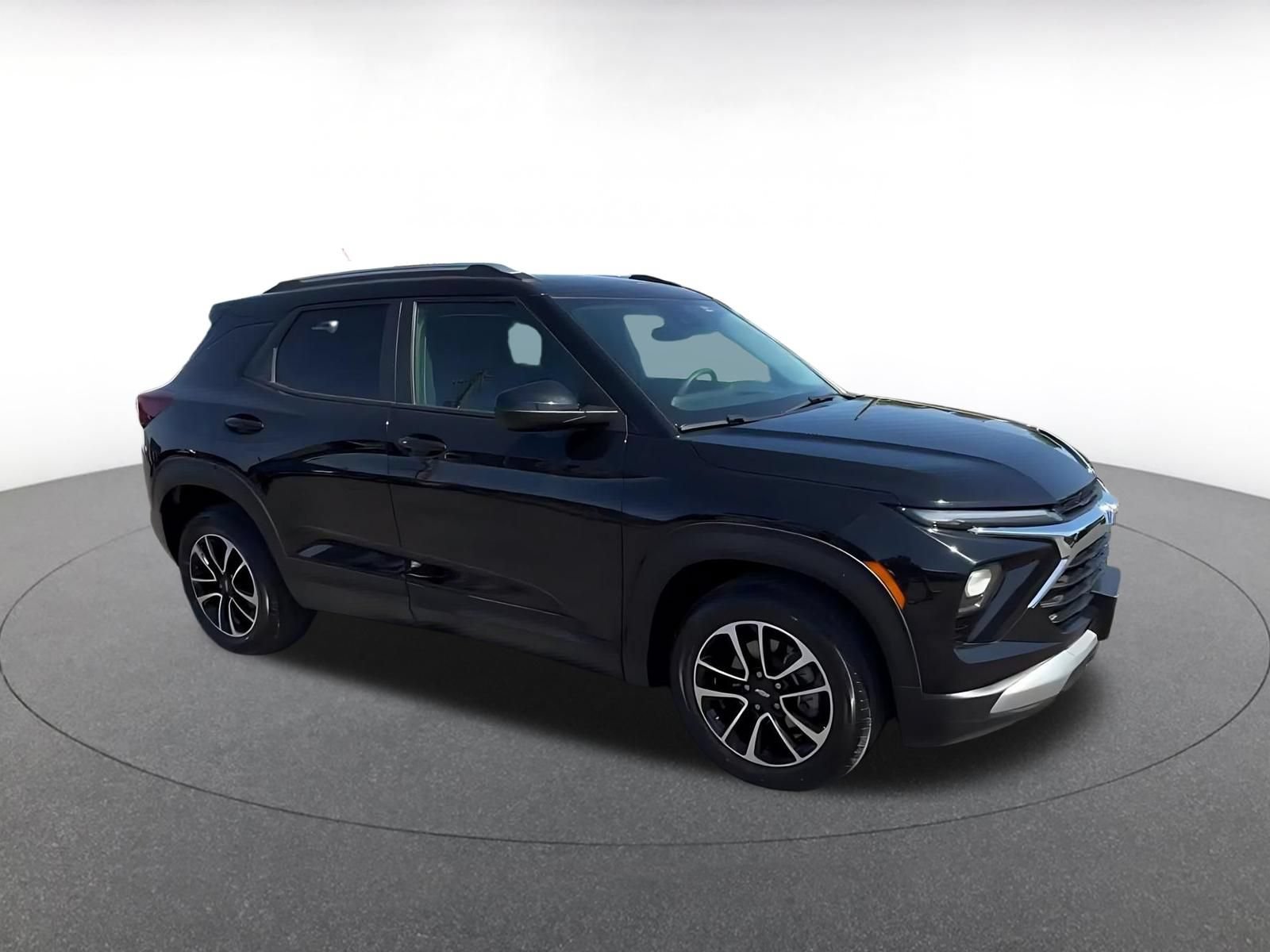 Thumbnail: 2025 Chevrolet TrailBlazer - 2