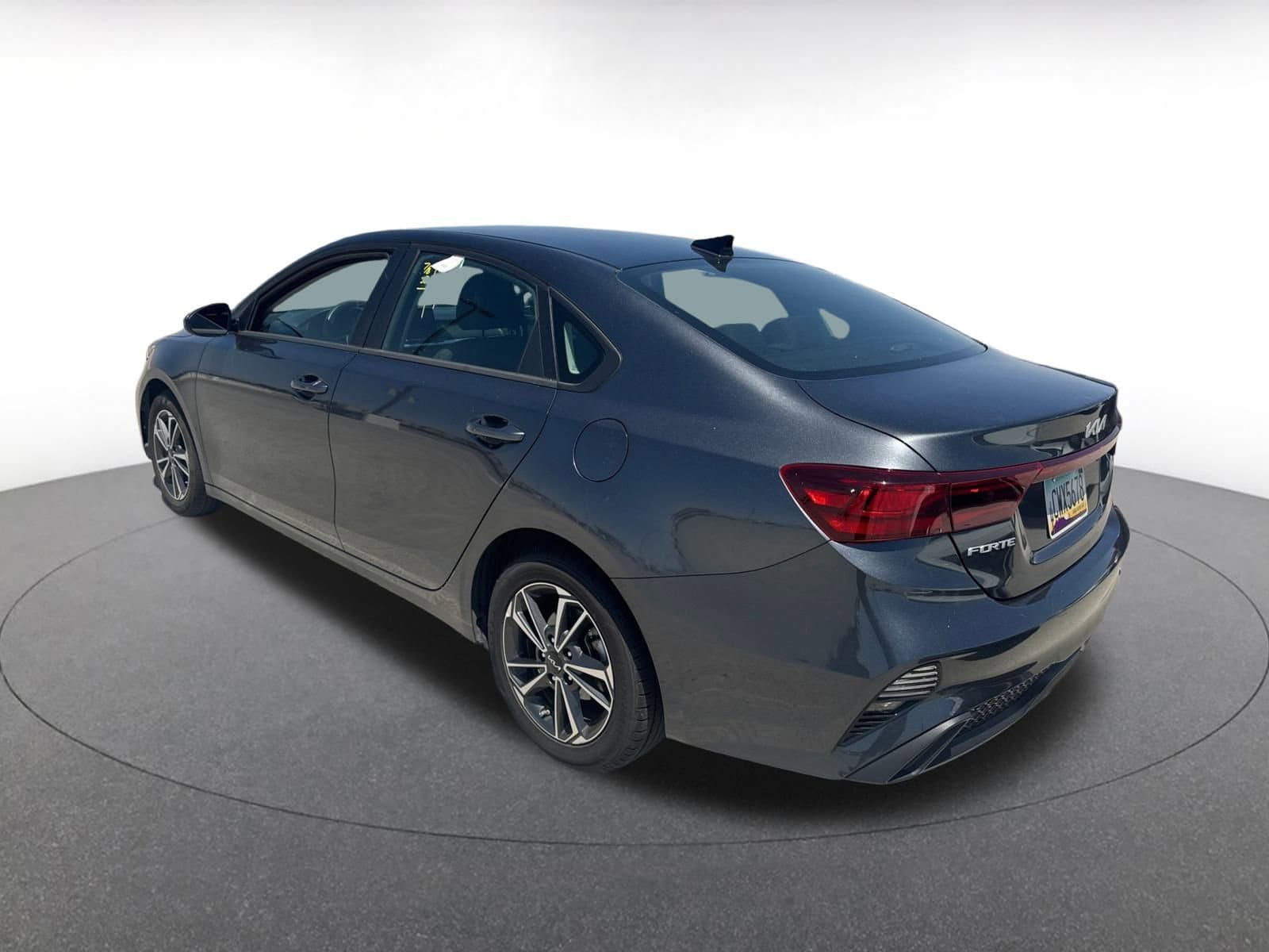 Thumbnail: 2024 Kia Forte - 4