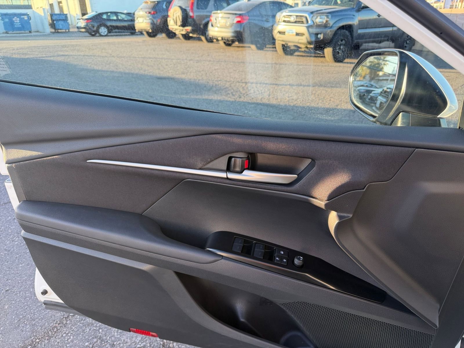 Thumbnail: 2025 Toyota Camry - 20