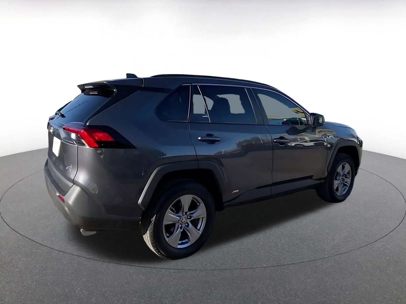 Thumbnail: 2025 Toyota RAV4 - 15