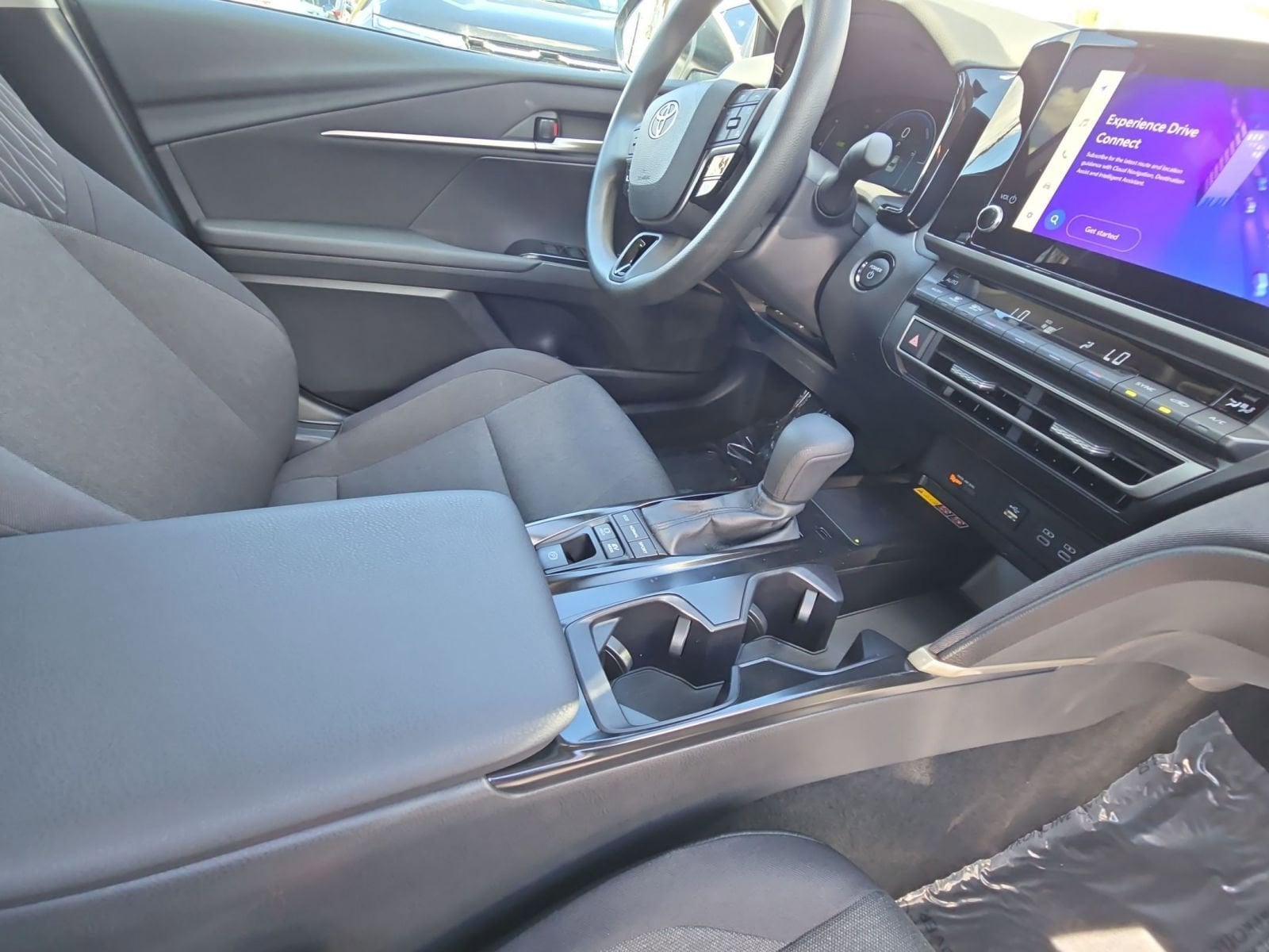 Thumbnail: 2025 Toyota Camry - 21