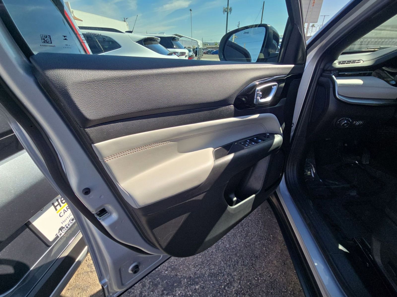 Thumbnail: 2025 Jeep Compass - 31