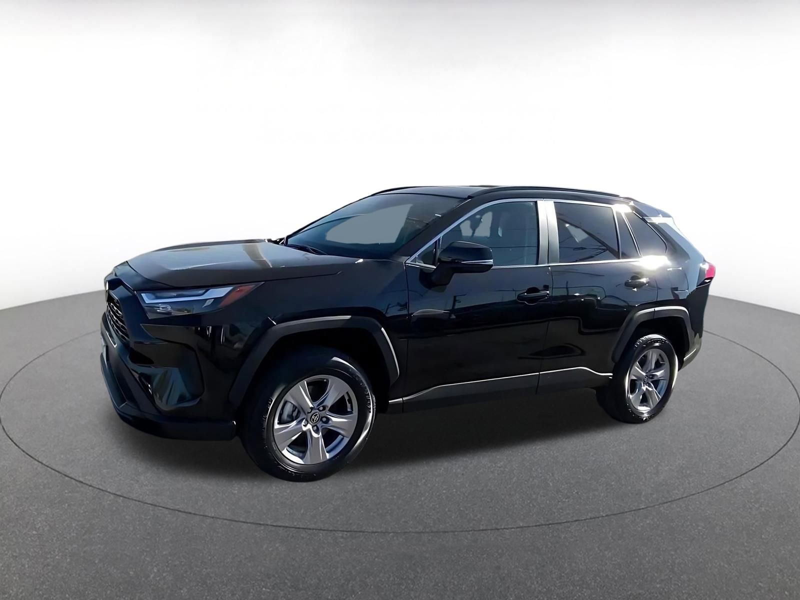 Thumbnail: 2025 Toyota RAV4 - 8