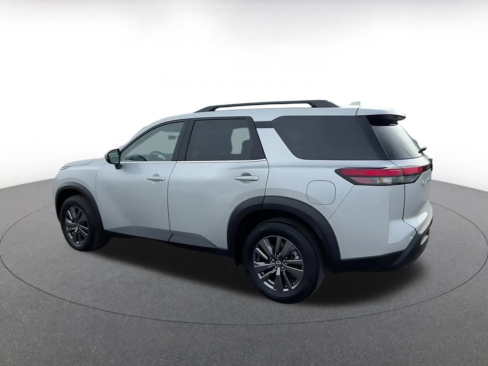 Thumbnail: 2025 Nissan Pathfinder - 10