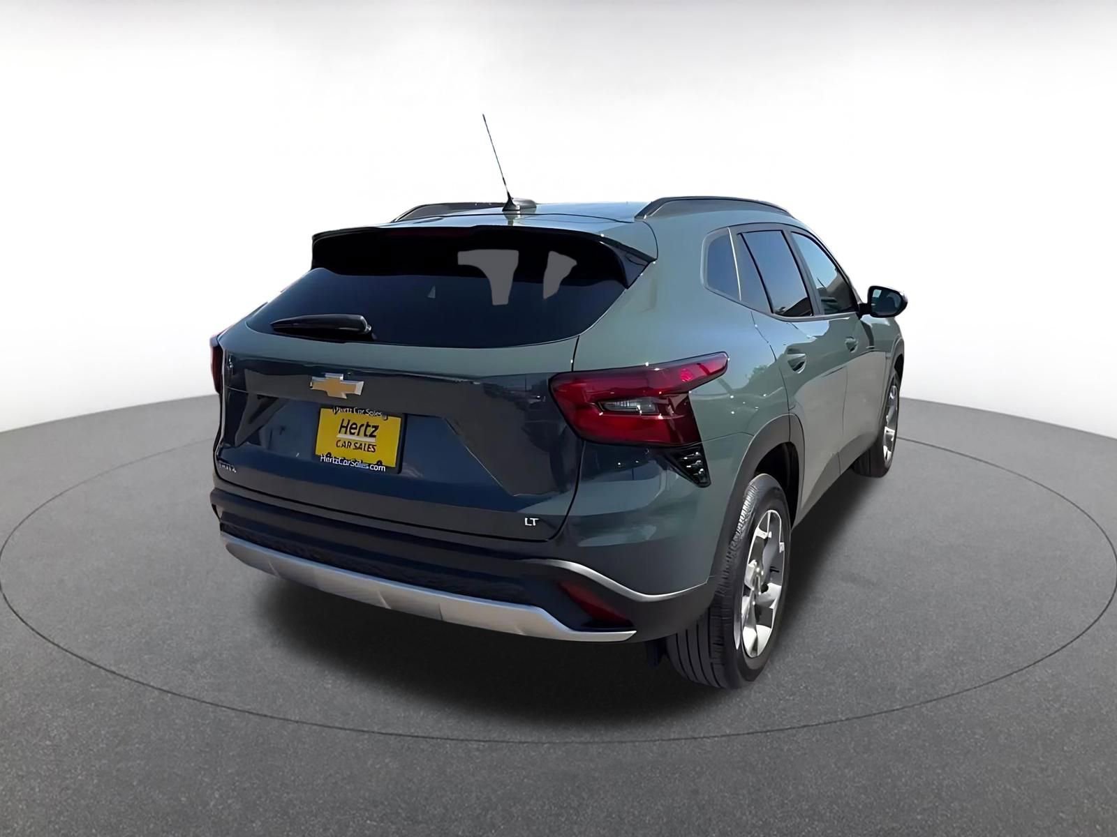 Thumbnail: 2025 Chevrolet Trax - 14