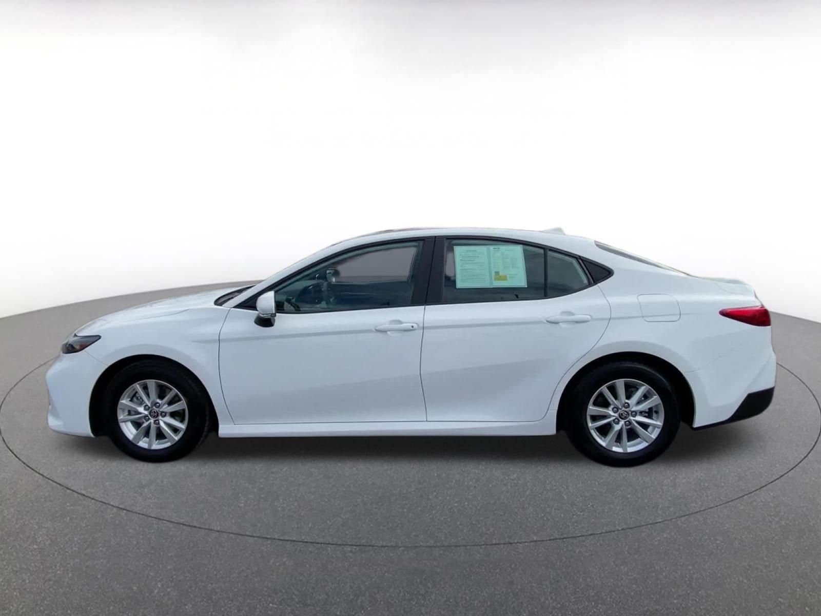 Thumbnail: 2025 Toyota Camry - 9