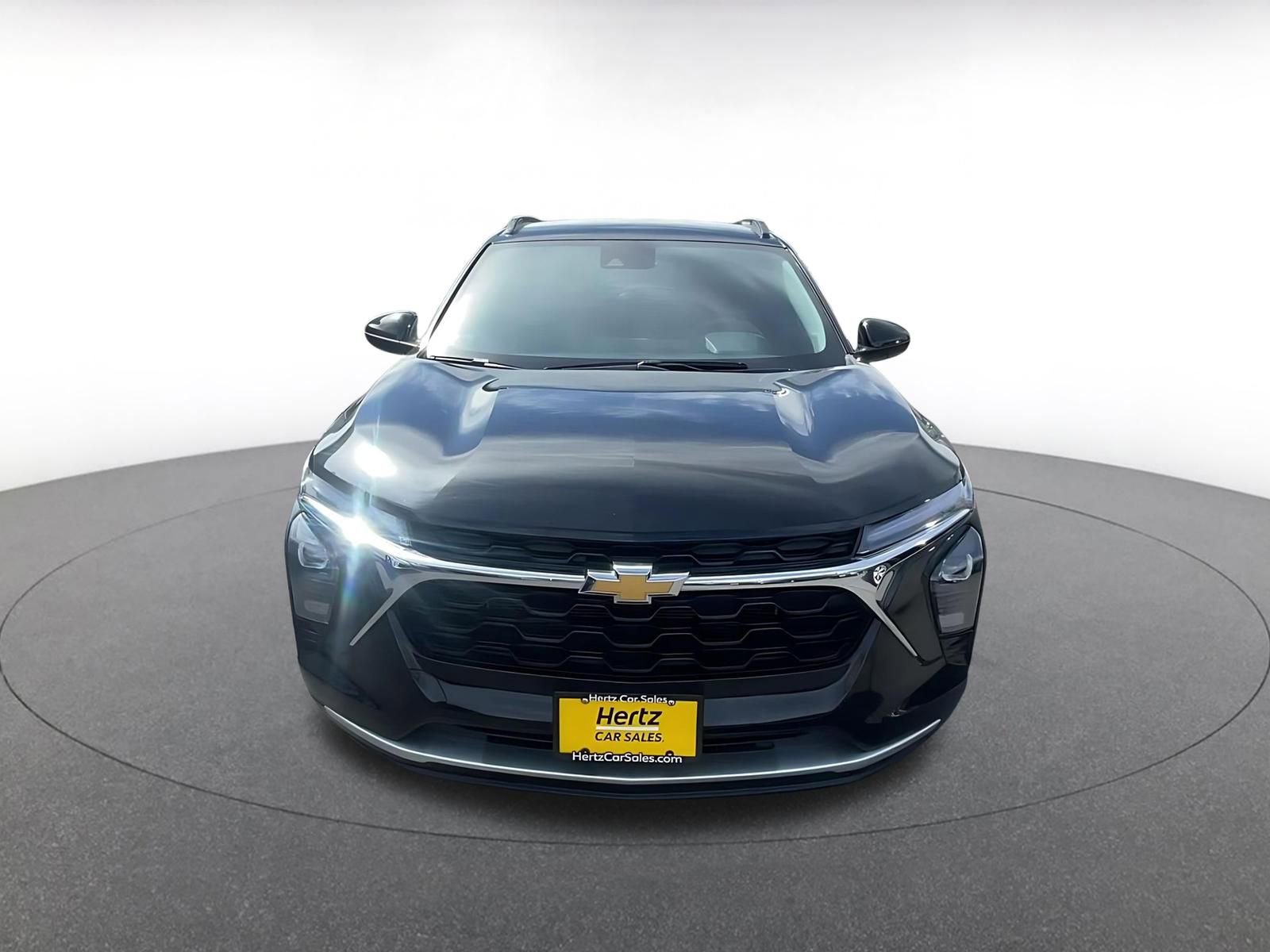 Thumbnail: 2025 Chevrolet Trax - 4