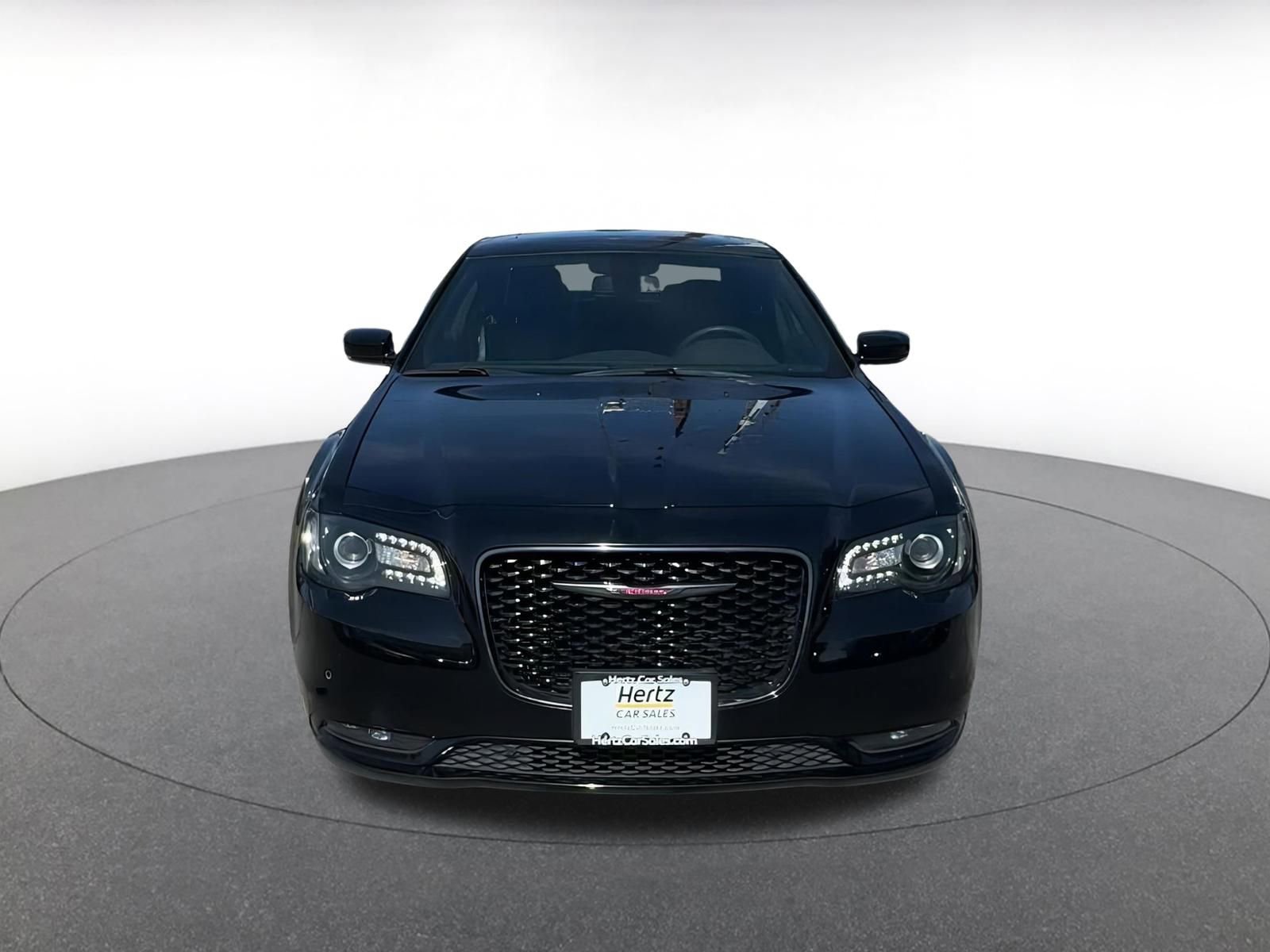 Thumbnail: 2022 Chrysler 300 - 5