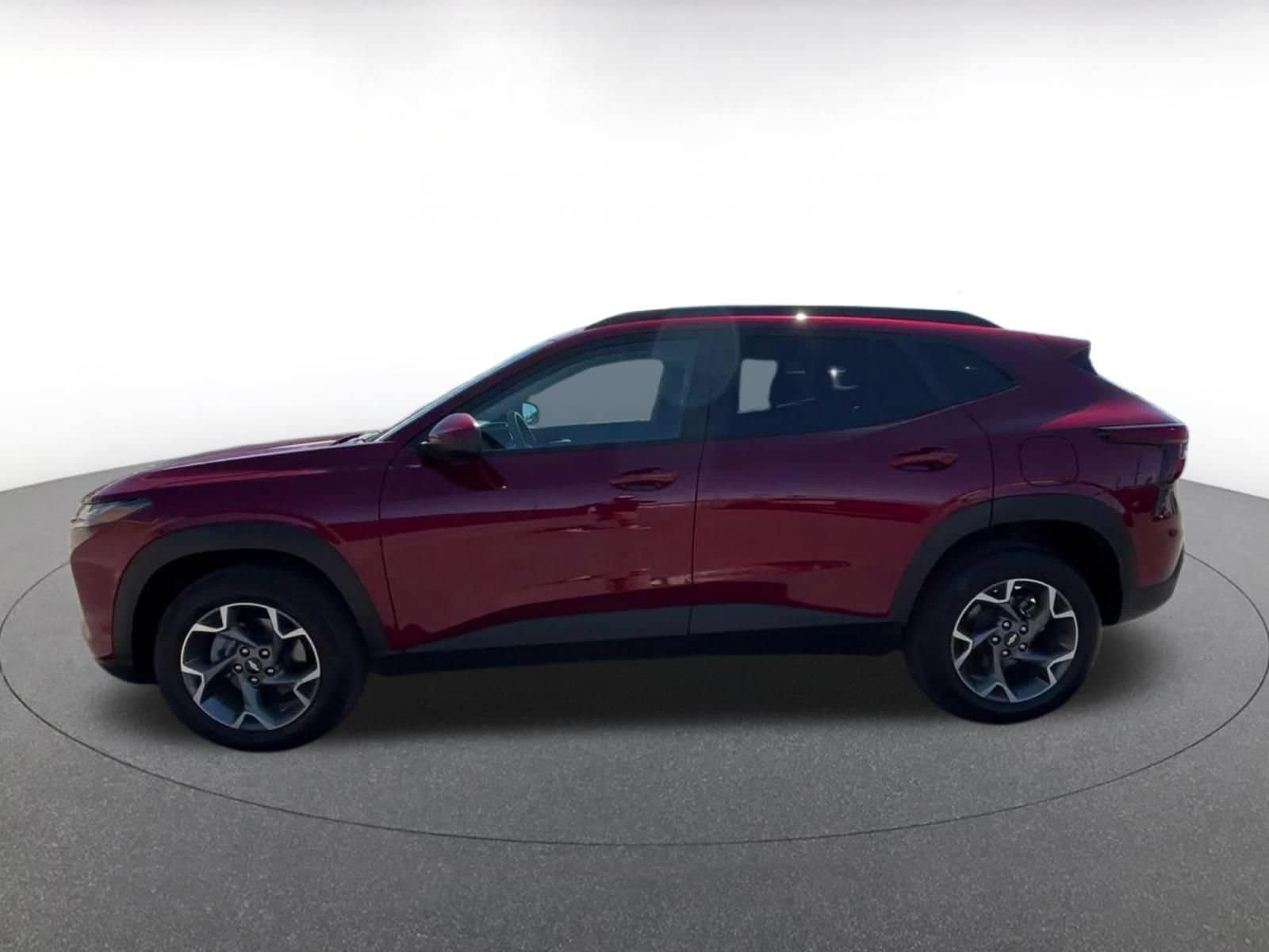 Thumbnail: 2025 Chevrolet Trax - 8