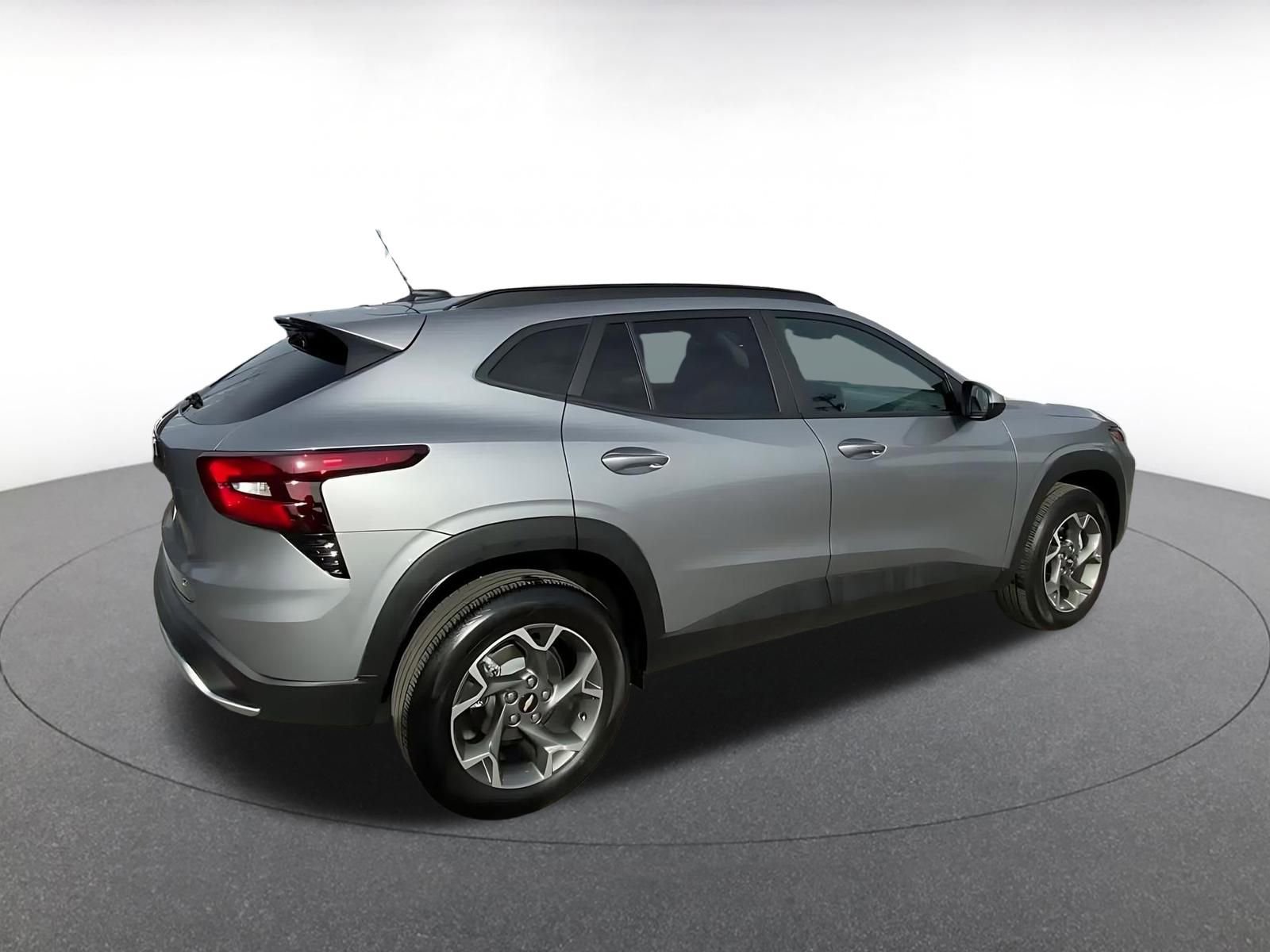 Thumbnail: 2025 Chevrolet Trax - 15