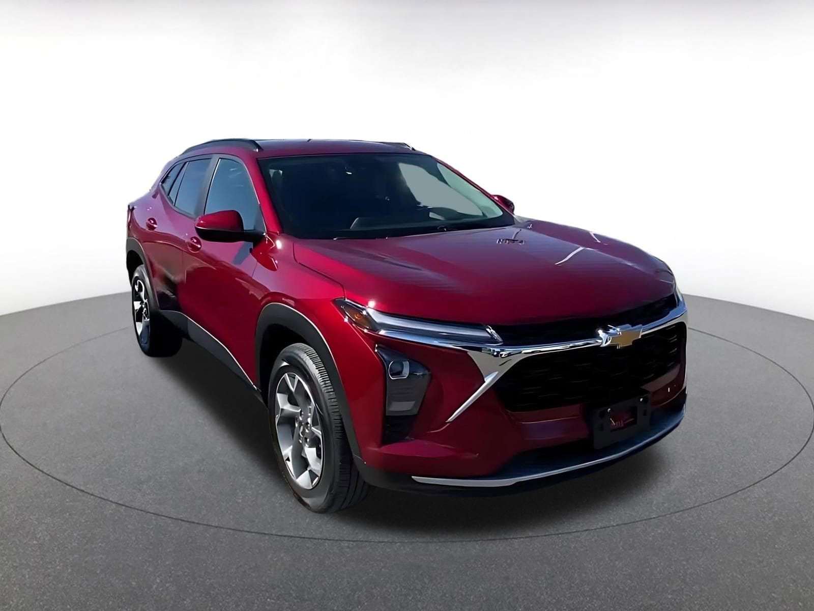 Thumbnail: 2025 Chevrolet Trax - 3