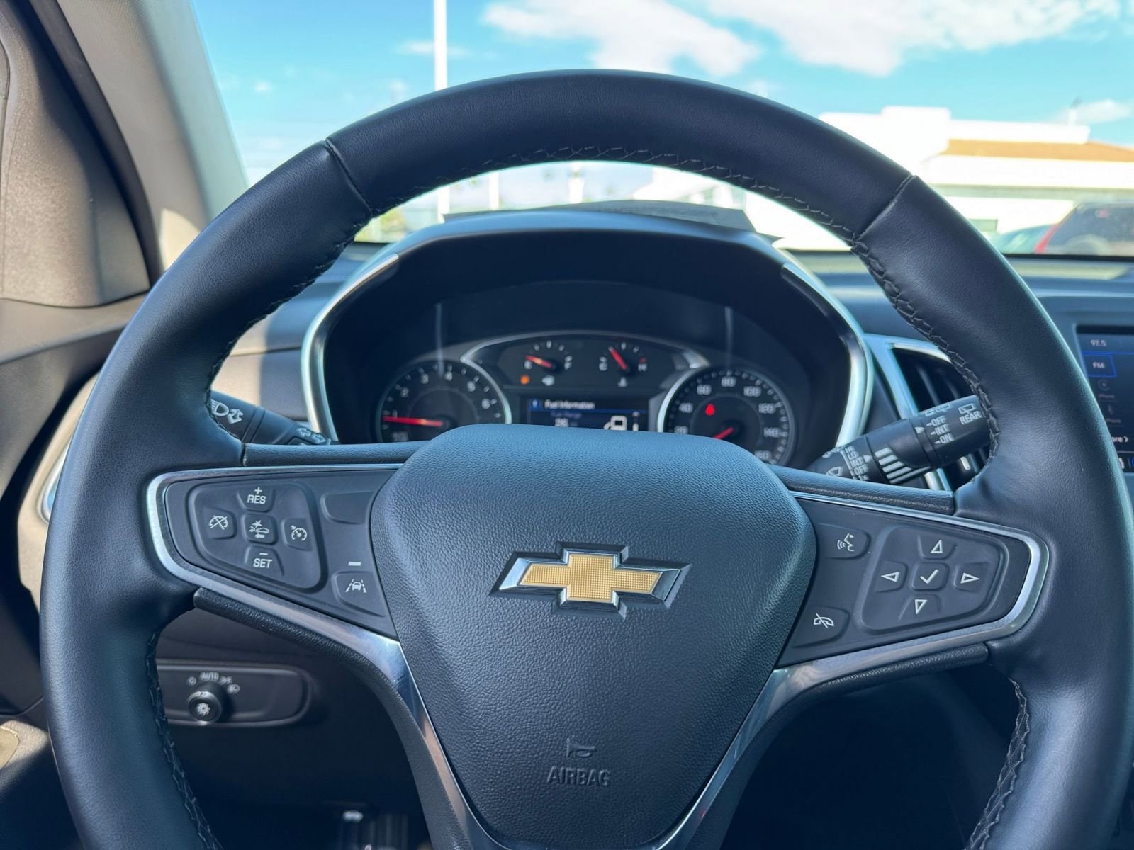 Thumbnail: 2024 Chevrolet Equinox - 25