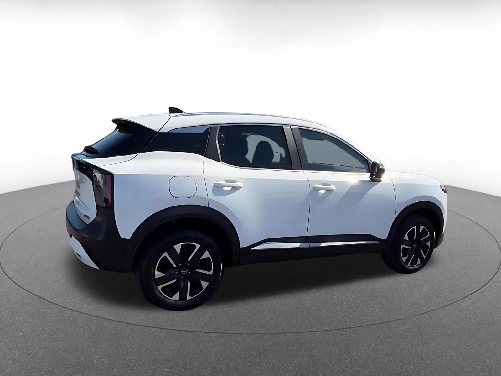 Thumbnail: 2026 Nissan Kicks - 13