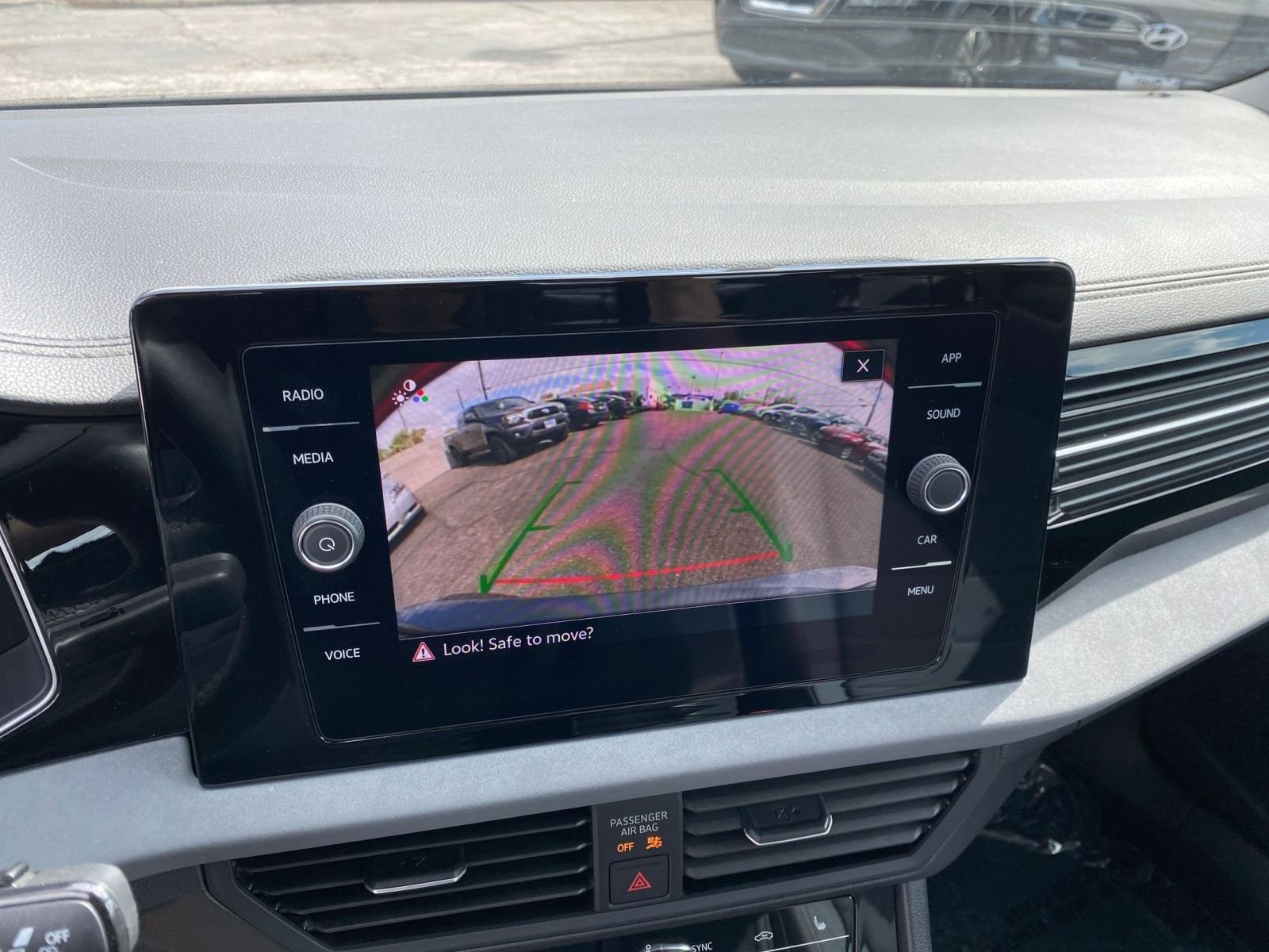 Thumbnail: 2025 Volkswagen Jetta - 17