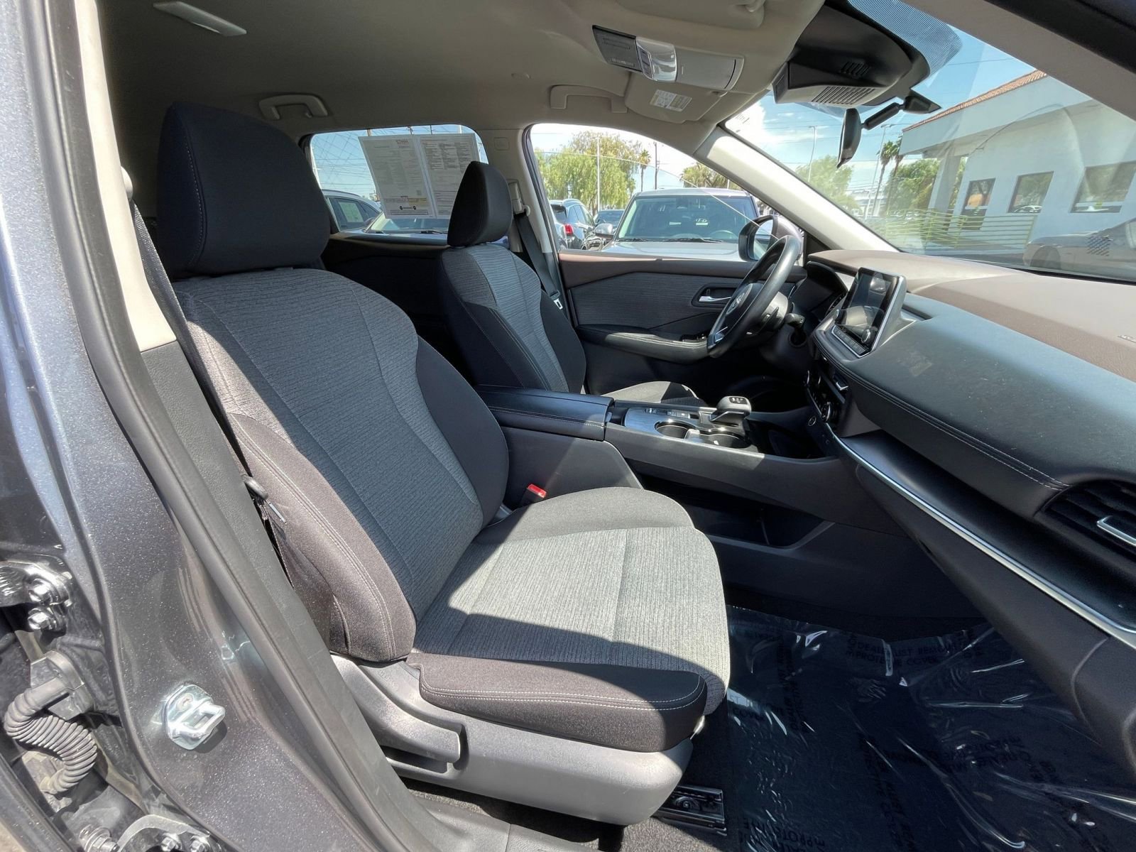 2023 Nissan Rogue SV 21