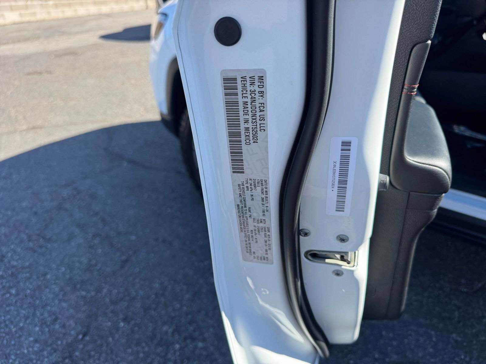 Thumbnail: 2025 Jeep Compass - 27