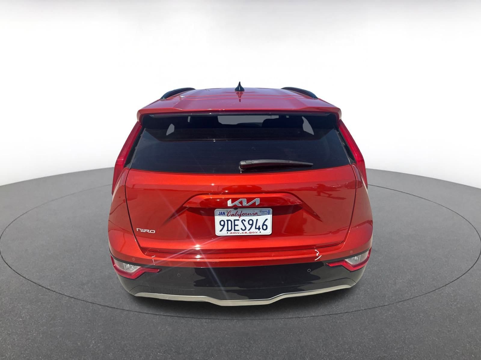 Thumbnail: 2023 Kia Niro - 5
