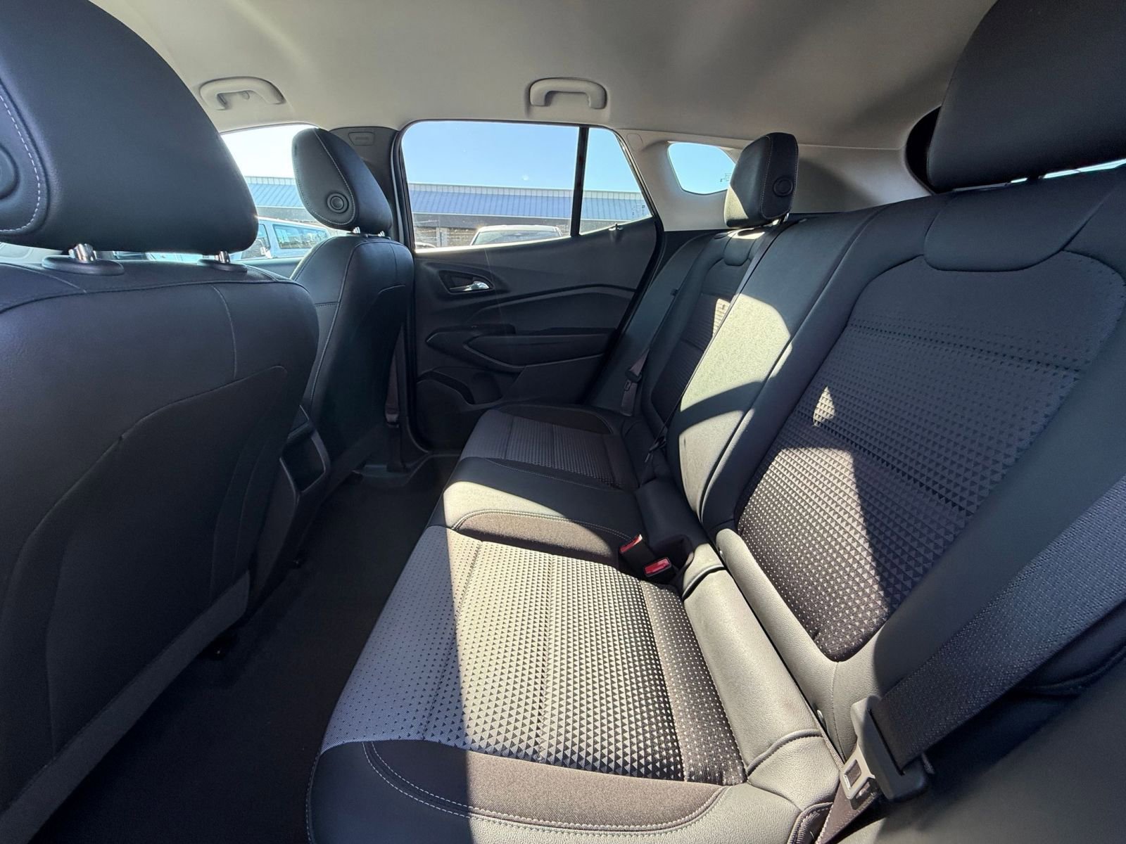 Thumbnail: 2025 Chevrolet Trax - 23