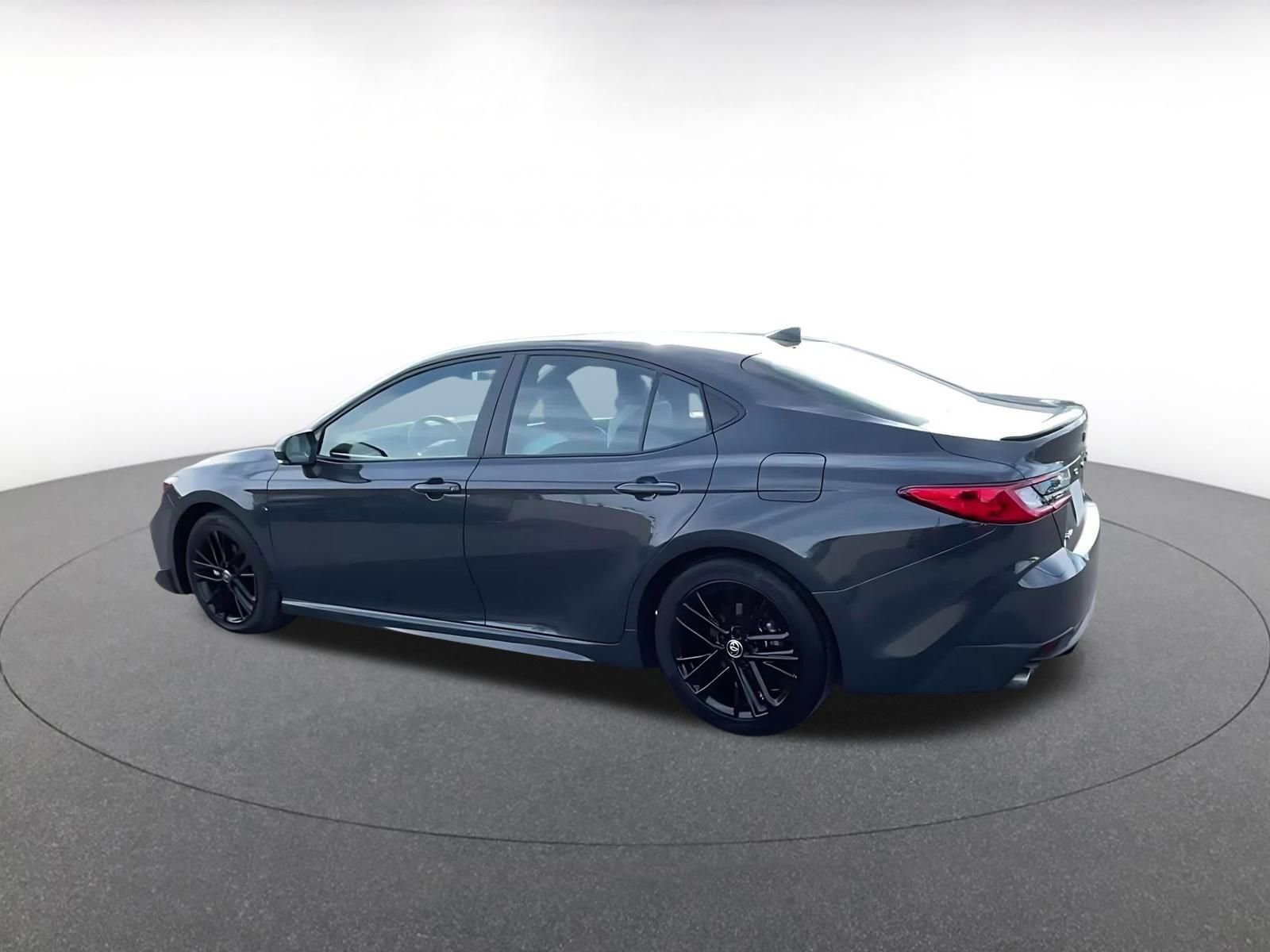 Thumbnail: 2025 Toyota Camry - 10